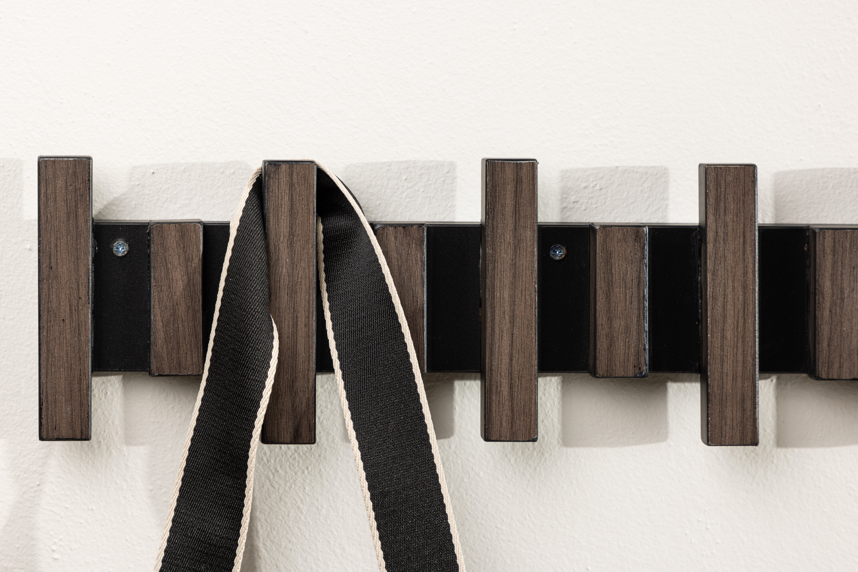 deLOHN Nimes Ruhafogas