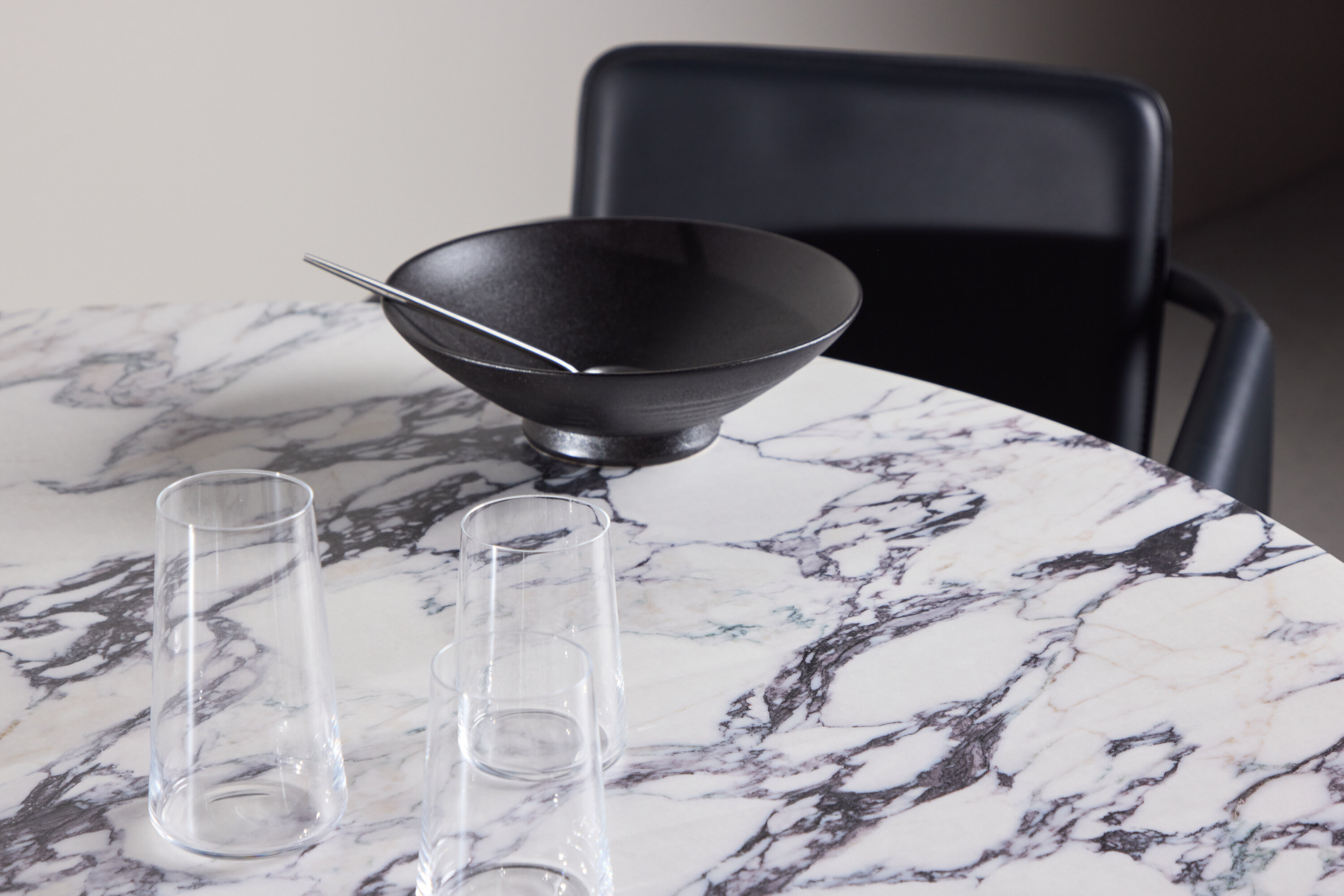 deLOHN Tekla Kerek étkezőasztal