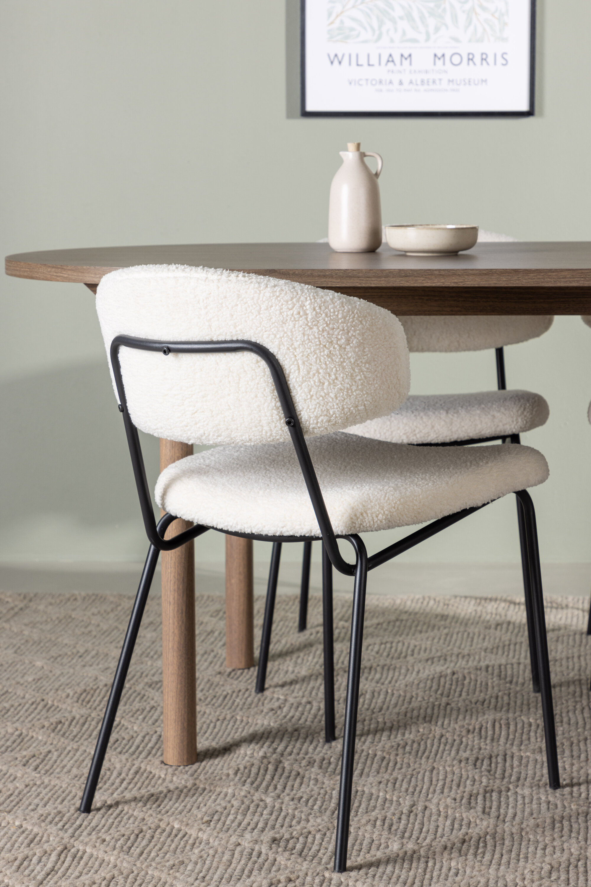 deLOHN Chico Ovális étkezőgarnitúra