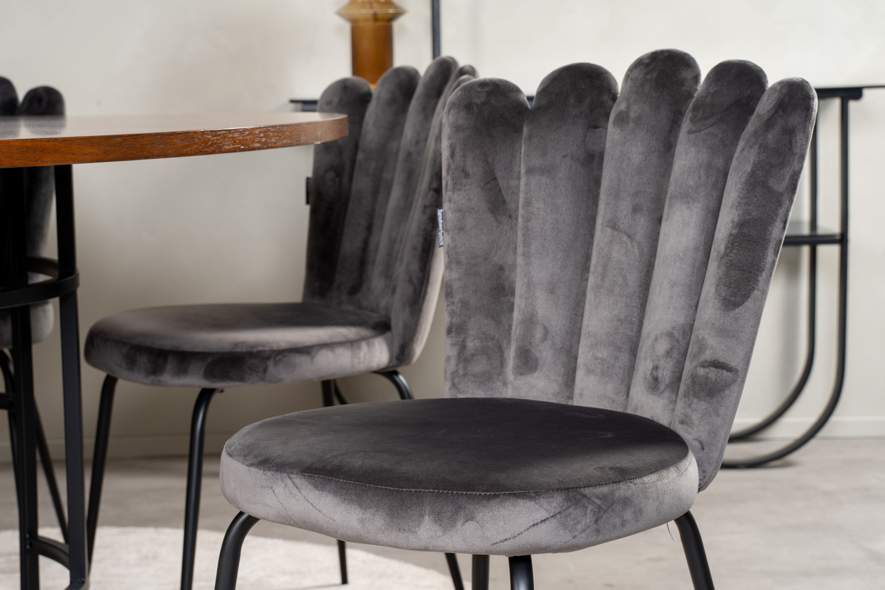 deLOHN Copenhagen, Limhamn Kör alakú étkezőgarnitúra deLOHN Copenhagen, Limhamn Kör alakú étkezőgarnitúra