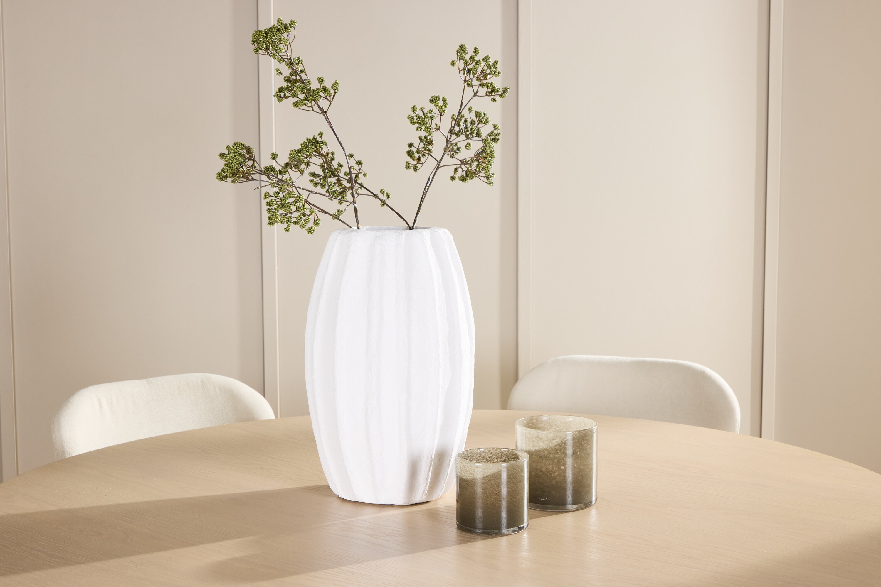 deLOHN Copenhagen, Lilja Kör alakú étkezőgarnitúra