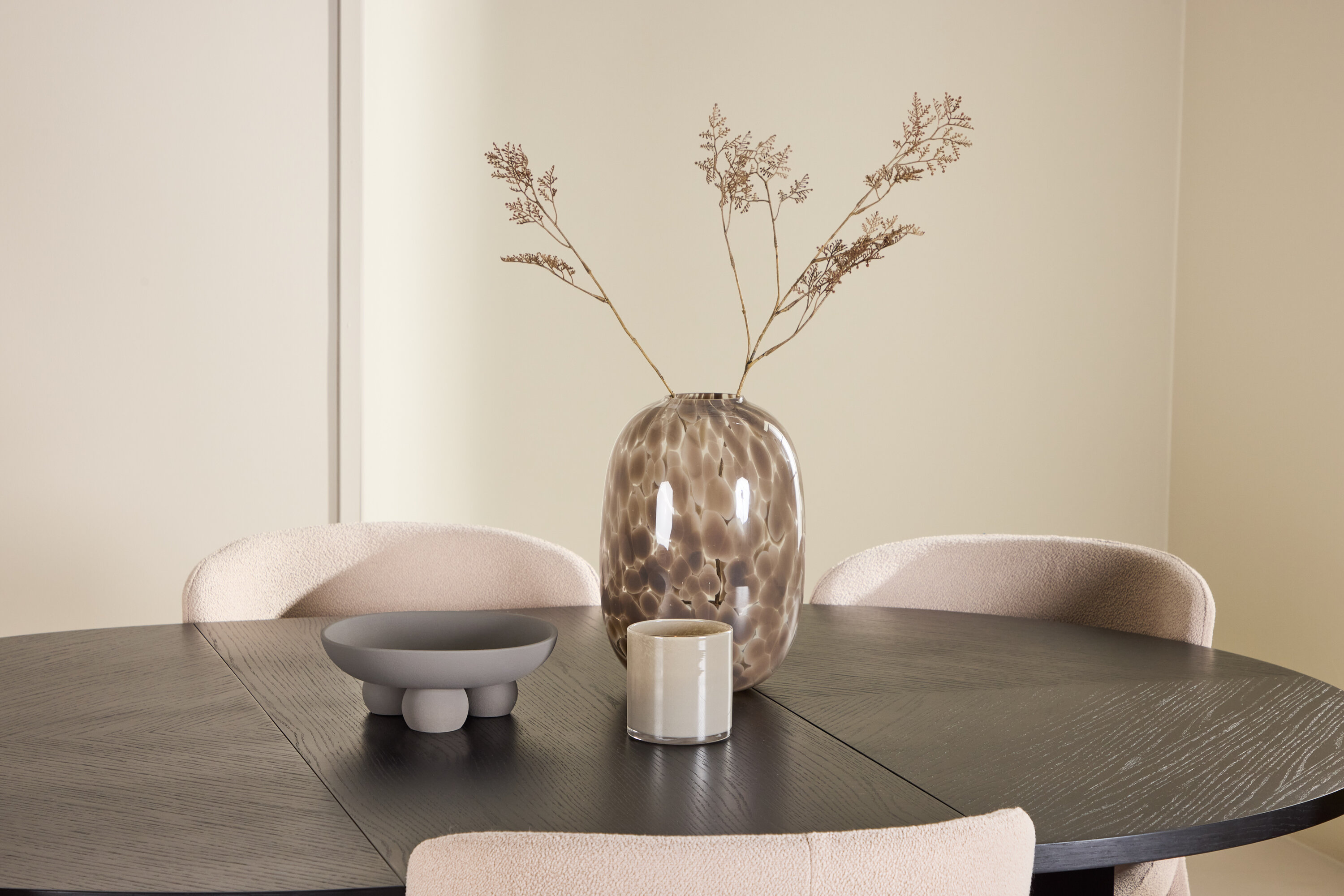 deLOHN Strada, Astoria Ovális étkezőgarnitúra deLOHN Strada, Astoria Ovális étkezőgarnitúra