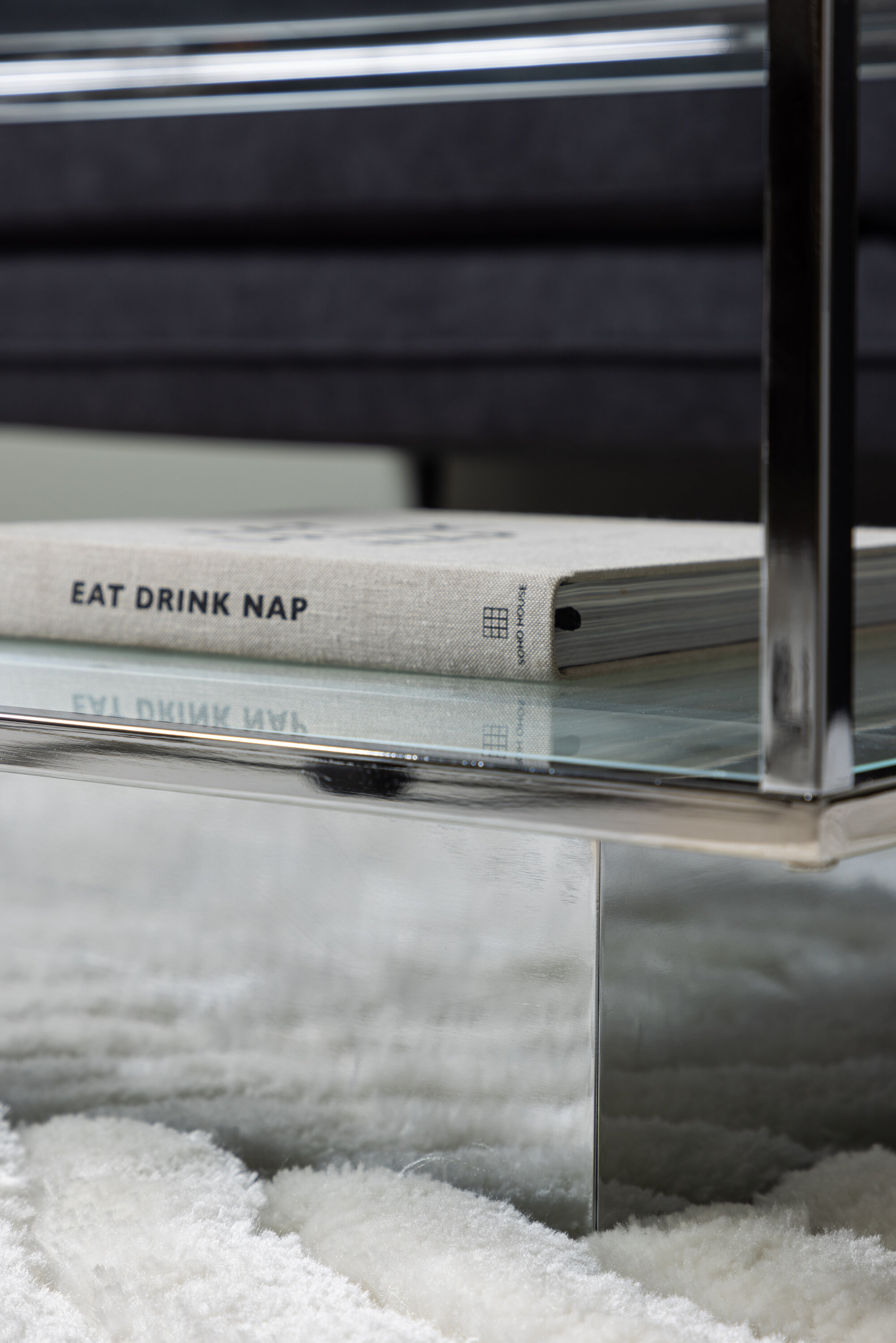 deLOHN Maglehem Dohányzóasztal