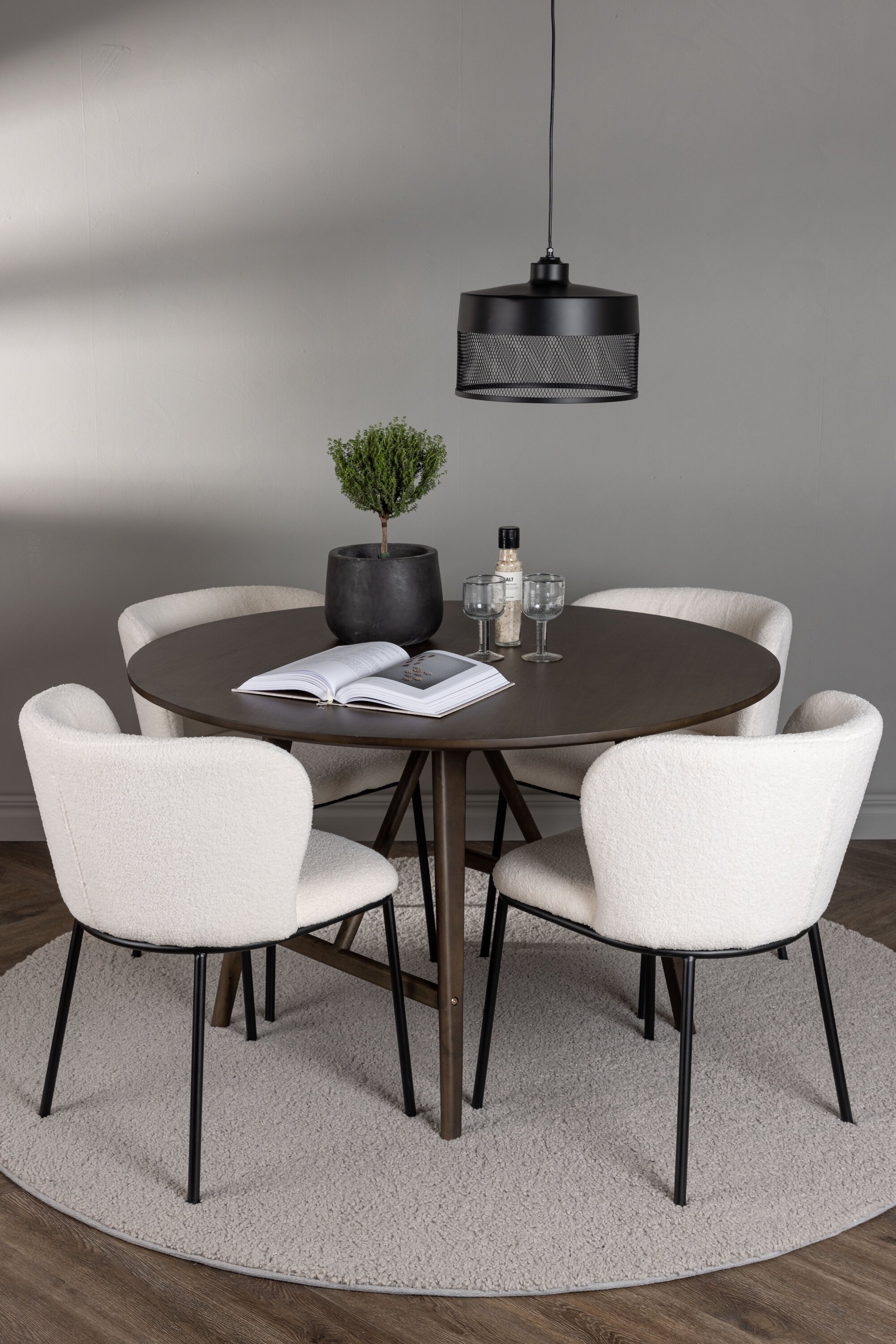 deLOHN Edina Kör alakú étkezőgarnitúra