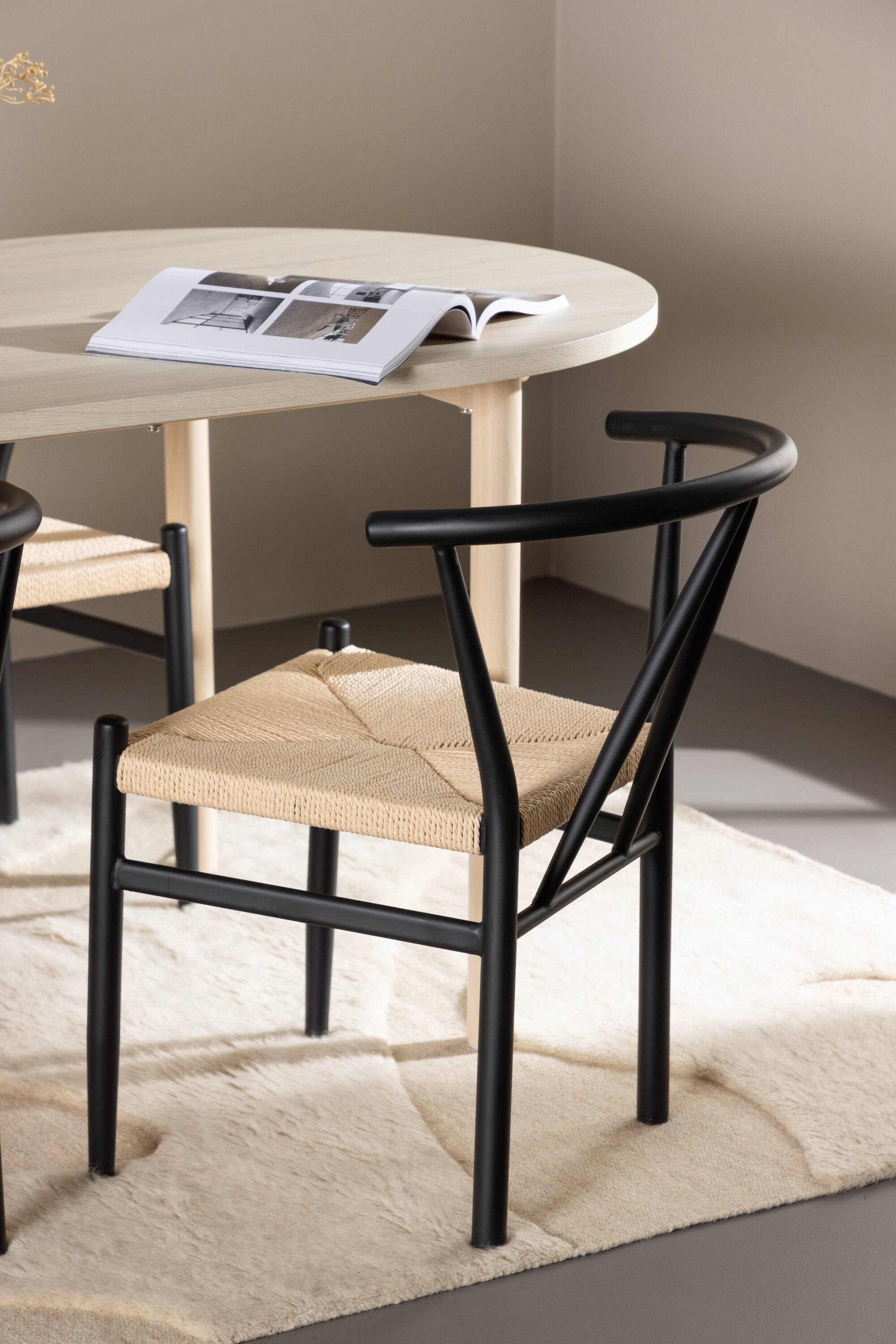 deLOHN Andy, Alfons Ovális étkezőgarnitúra