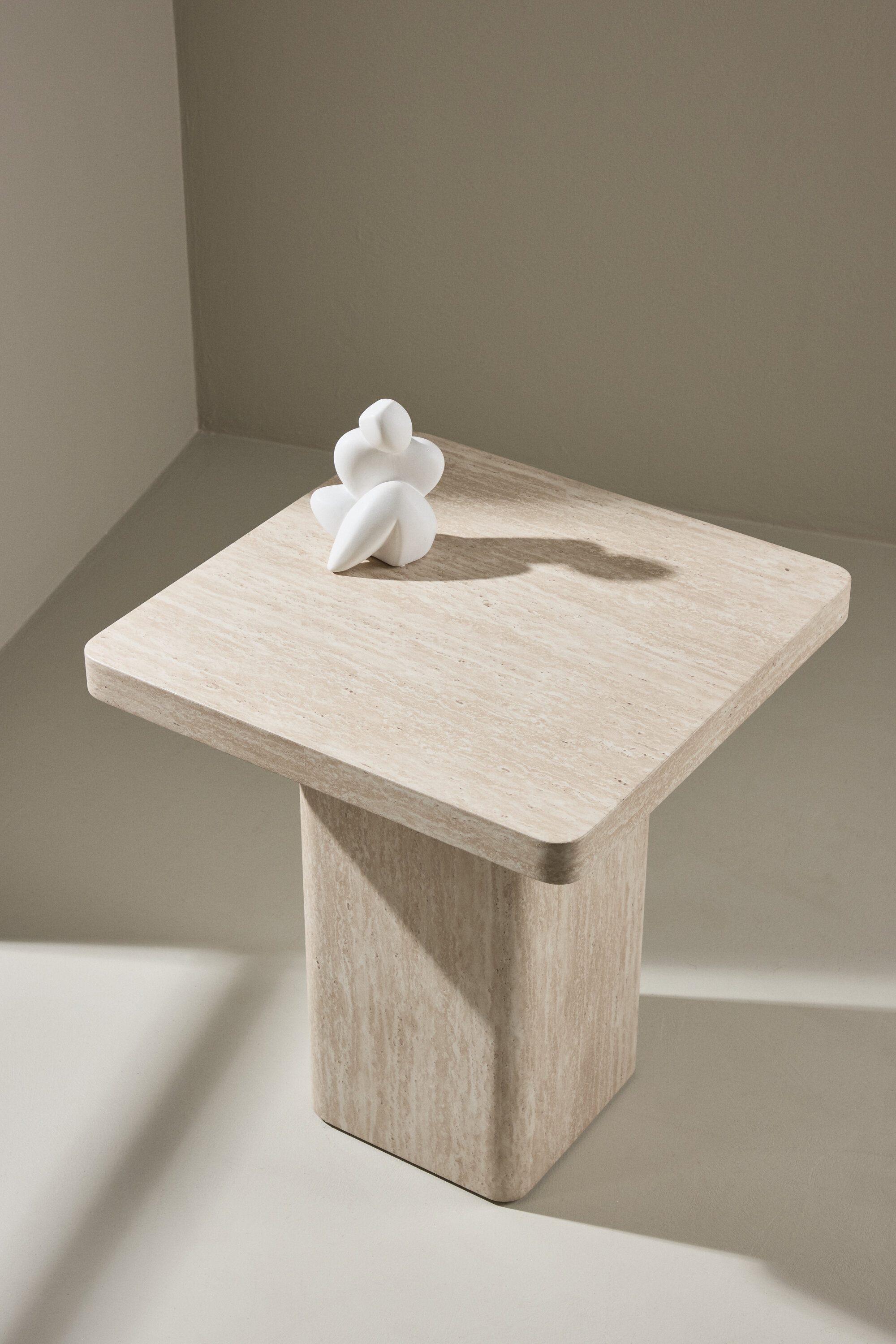 deLOHN Qvart Dohányzóasztal deLOHN Qvart Dohányzóasztal