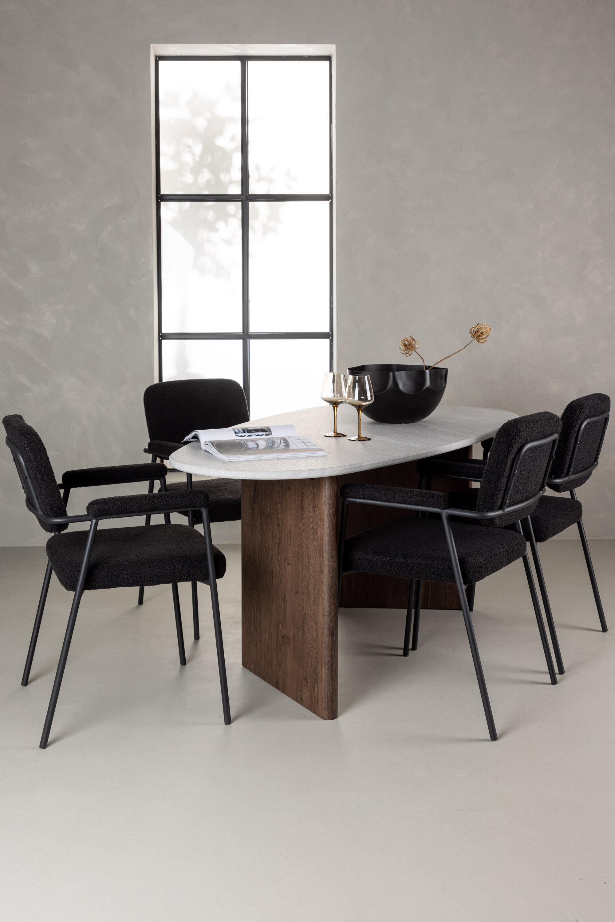 deLOHN Yesterday Ovális étkezőgarnitúra deLOHN Yesterday Ovális étkezőgarnitúra