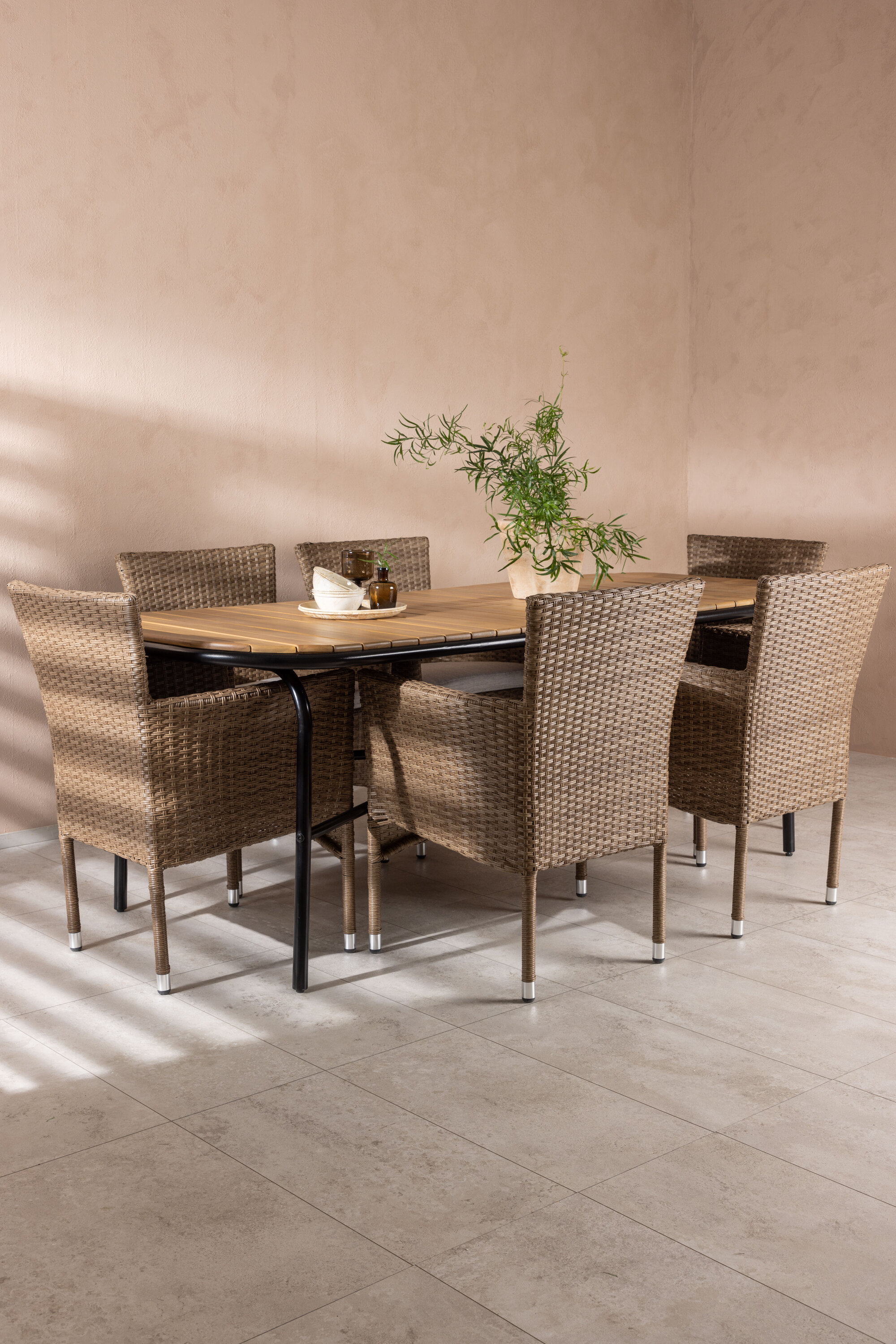 deLOHN Holmbeck, Malina Étkezőgarnitúra