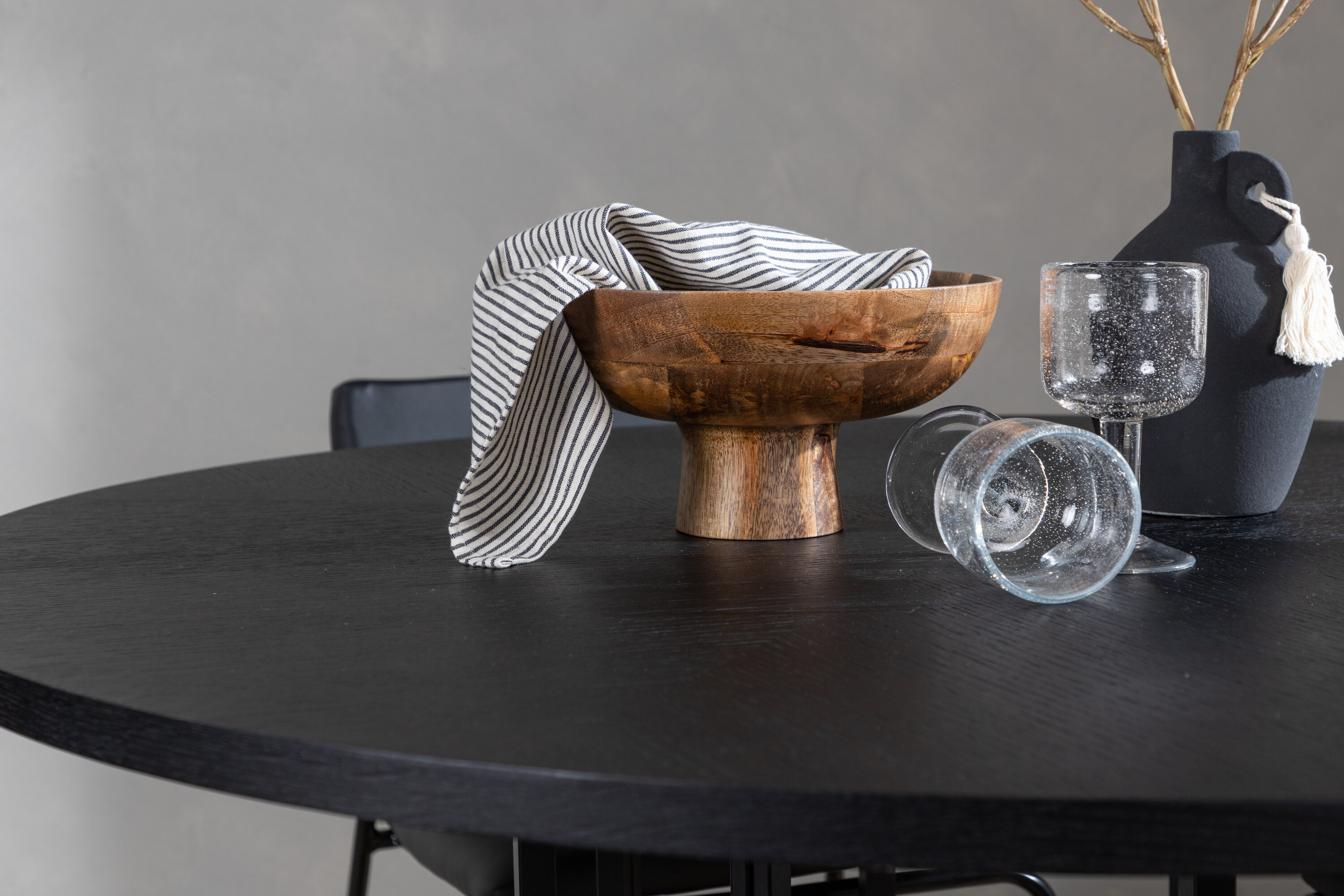 deLOHN Copenhagen, Kenth Kör alakú étkezőgarnitúra