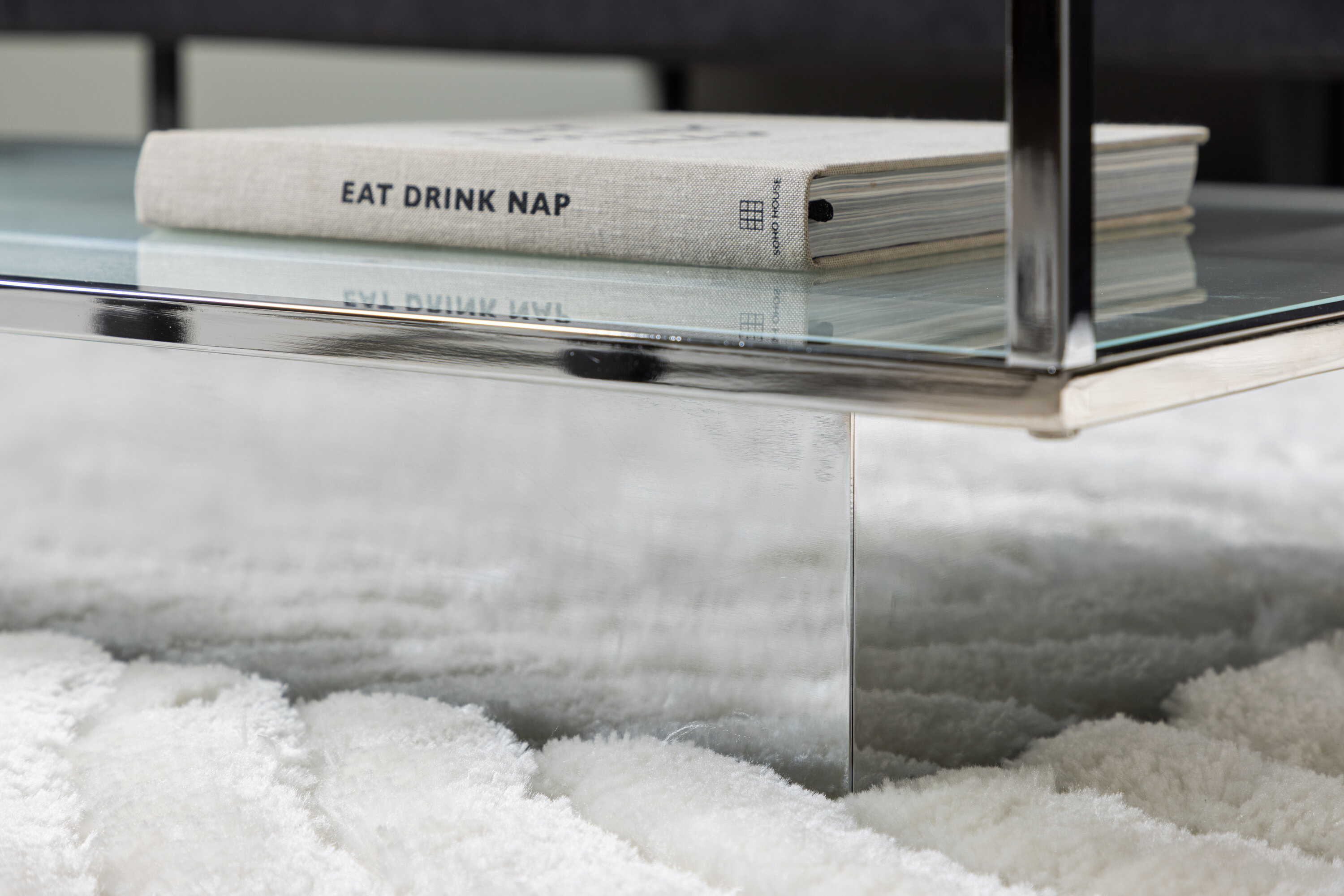 deLOHN Maglehem Dohányzóasztal