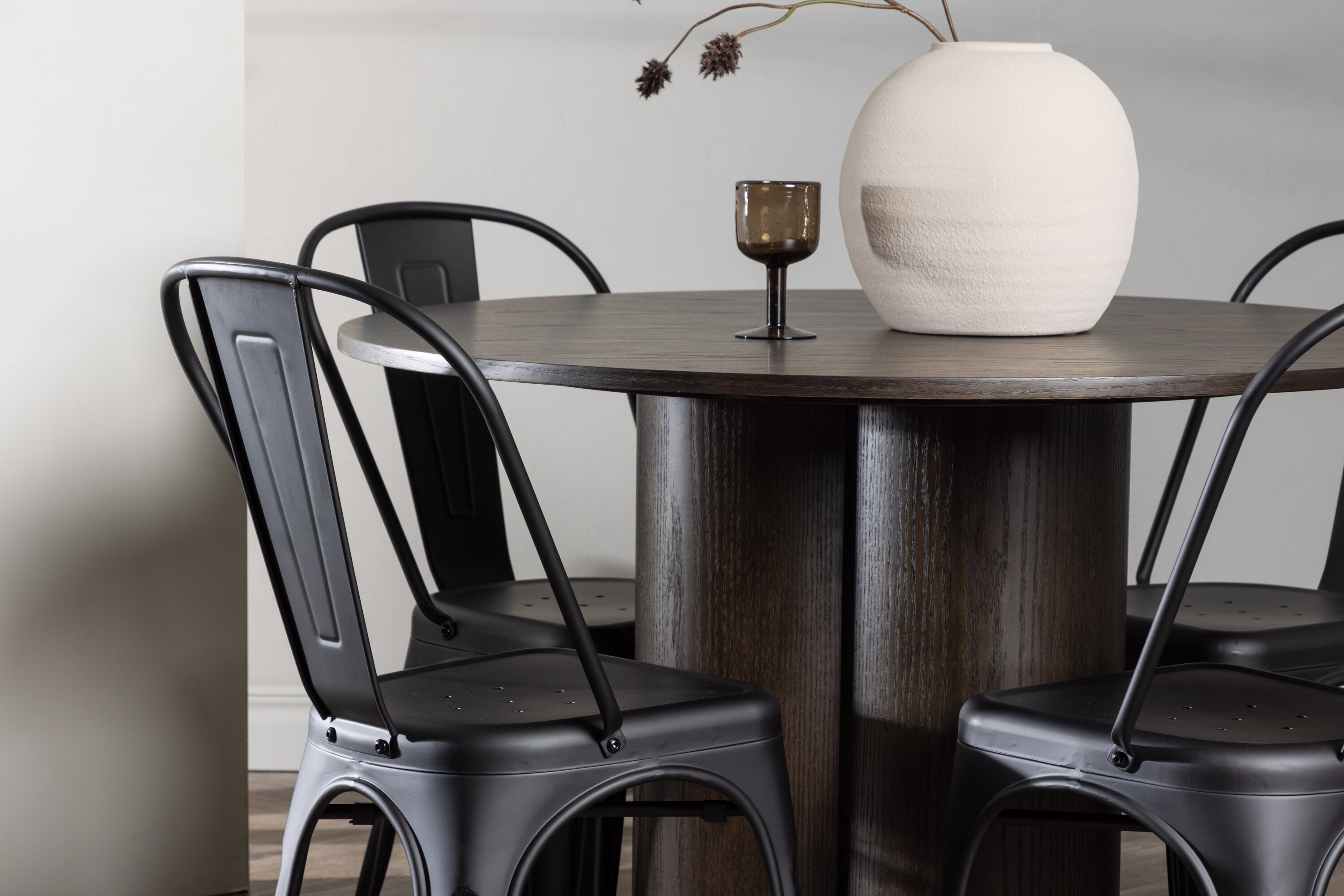 deLOHN Olivia, Tempe Kör alakú étkezőgarnitúra