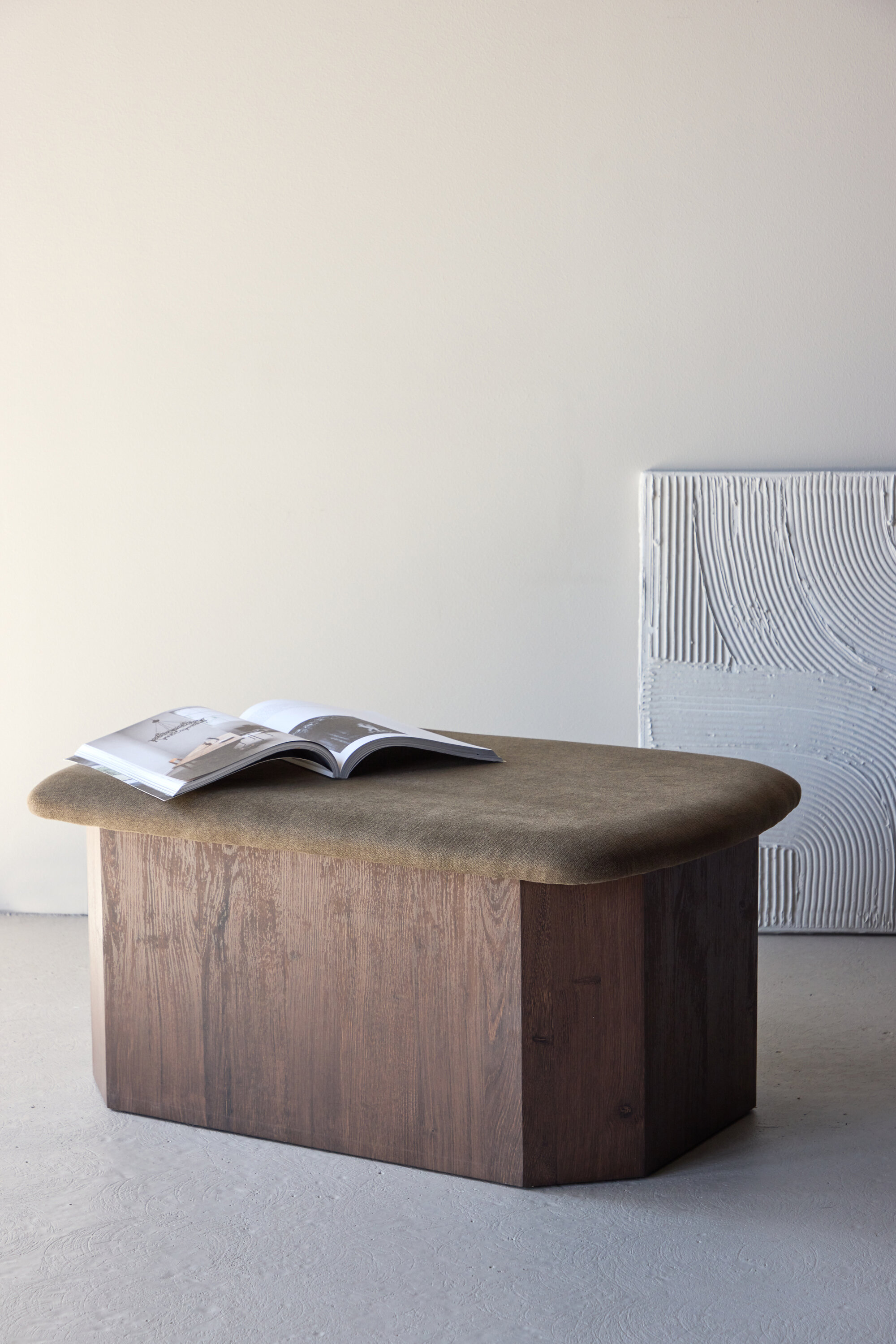 deLOHN Todd Lábtartós puff