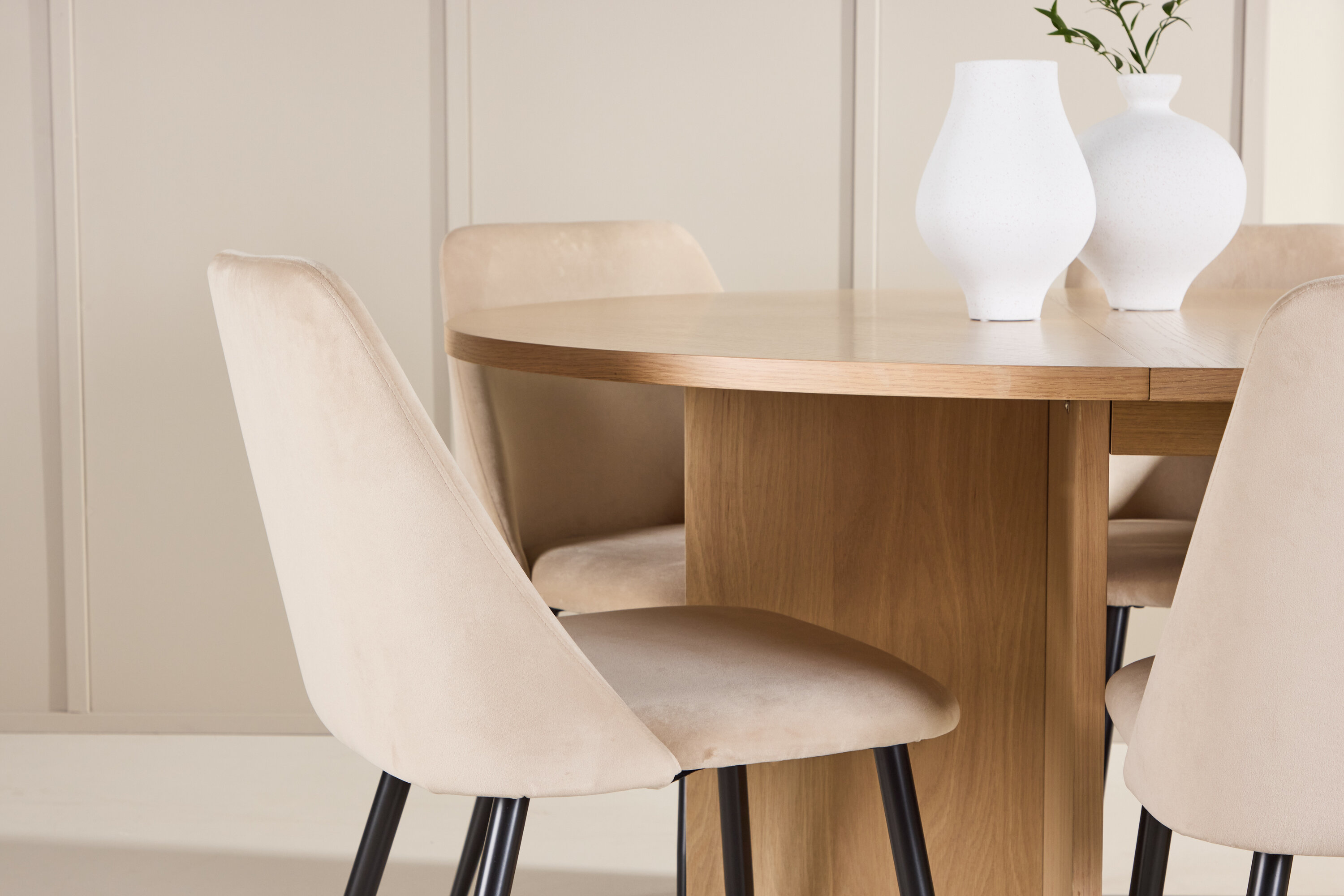 deLOHN Strada, Night Ovális étkezőgarnitúra