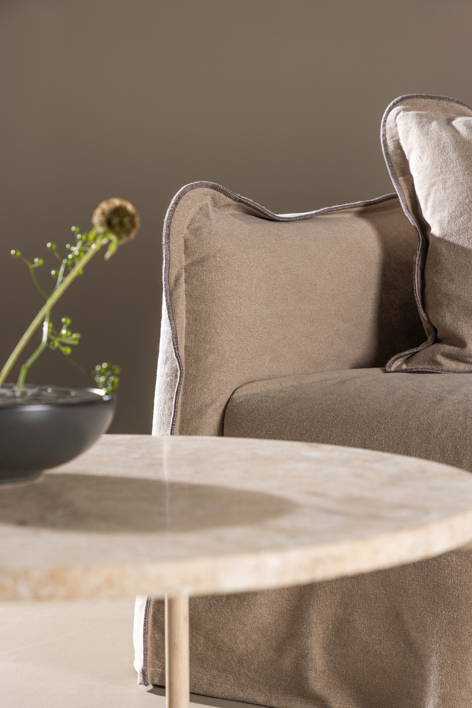 deLOHN Oskarshamn Háromszemélyes kanapé