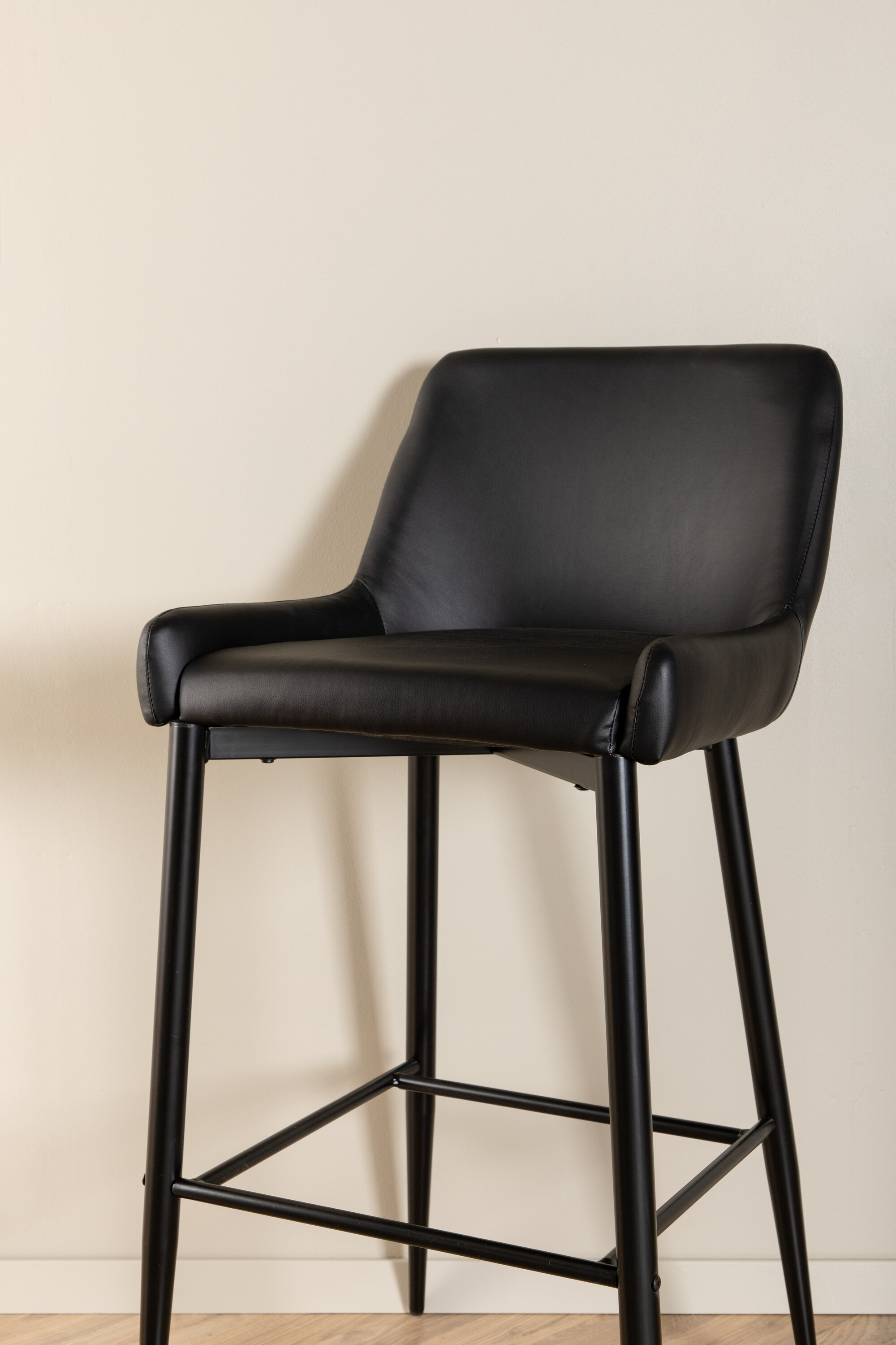 deLOHN Plaza Bárszék