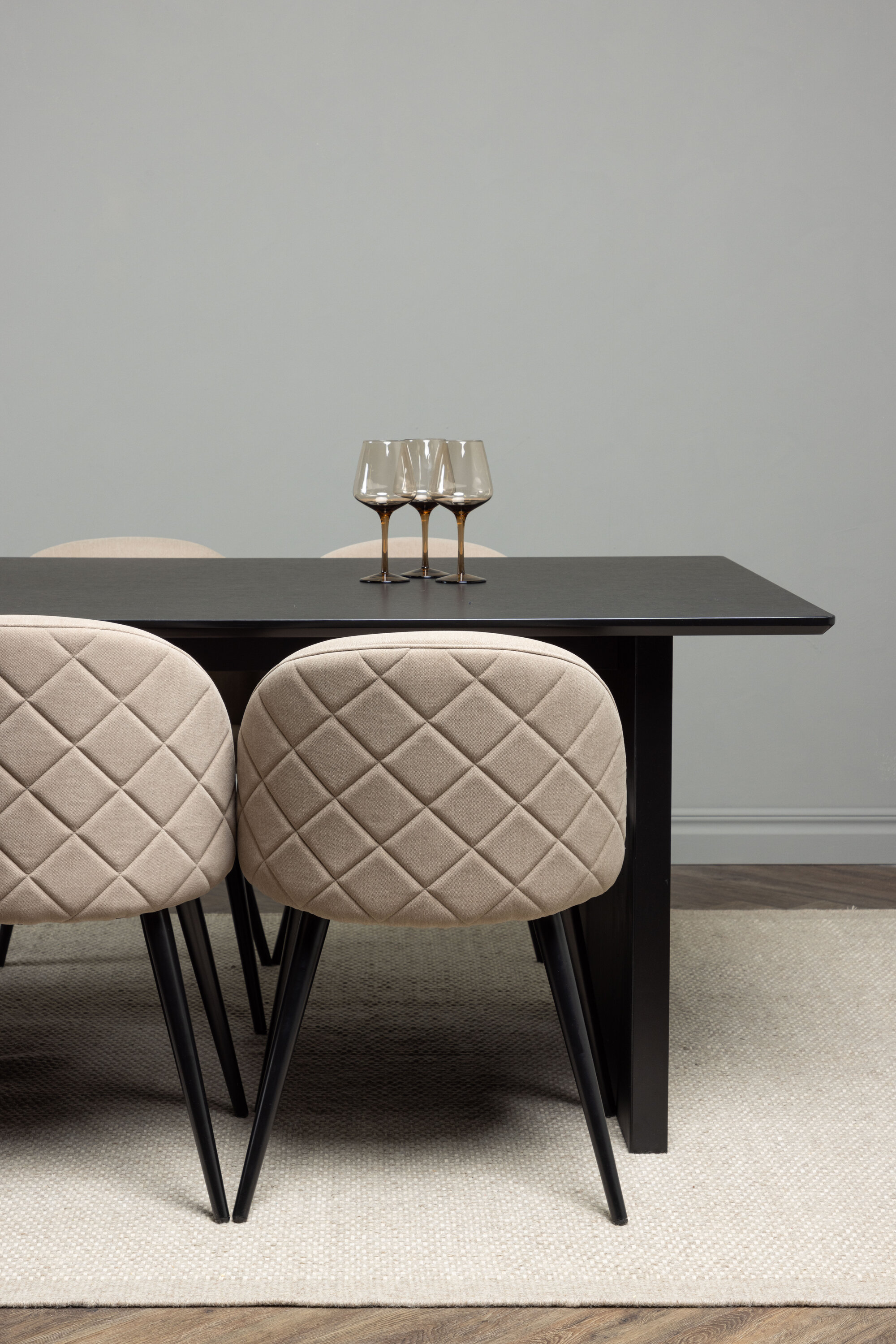 deLOHN Vail, Velvet Téglalap alakú étkezőgarnitúra