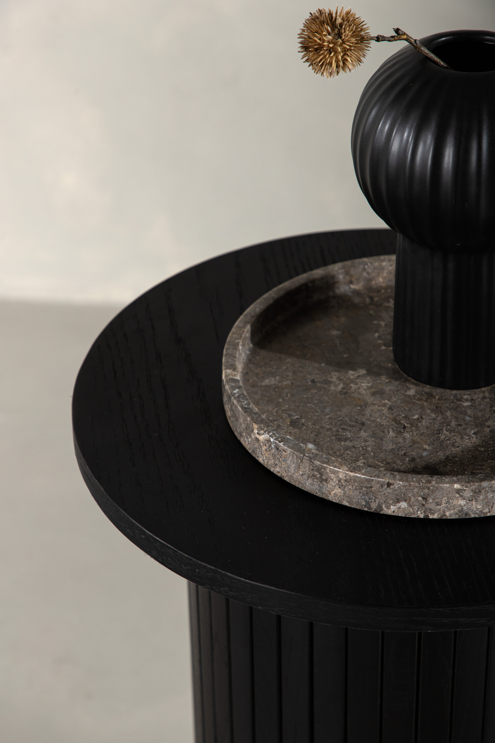 deLOHN Bianca Kisasztal