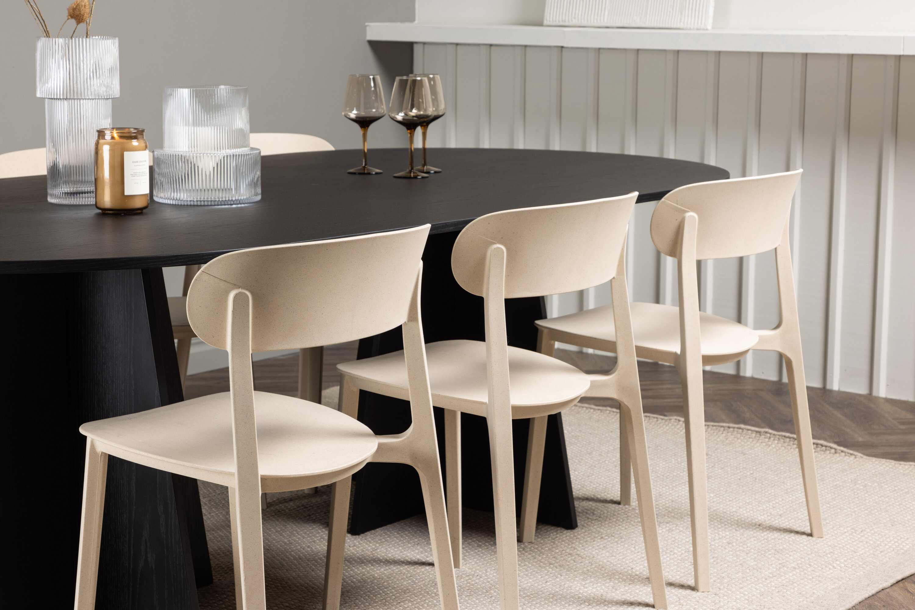 deLOHN Bootcut Oval, Åstol Ovális étkezőgarnitúra