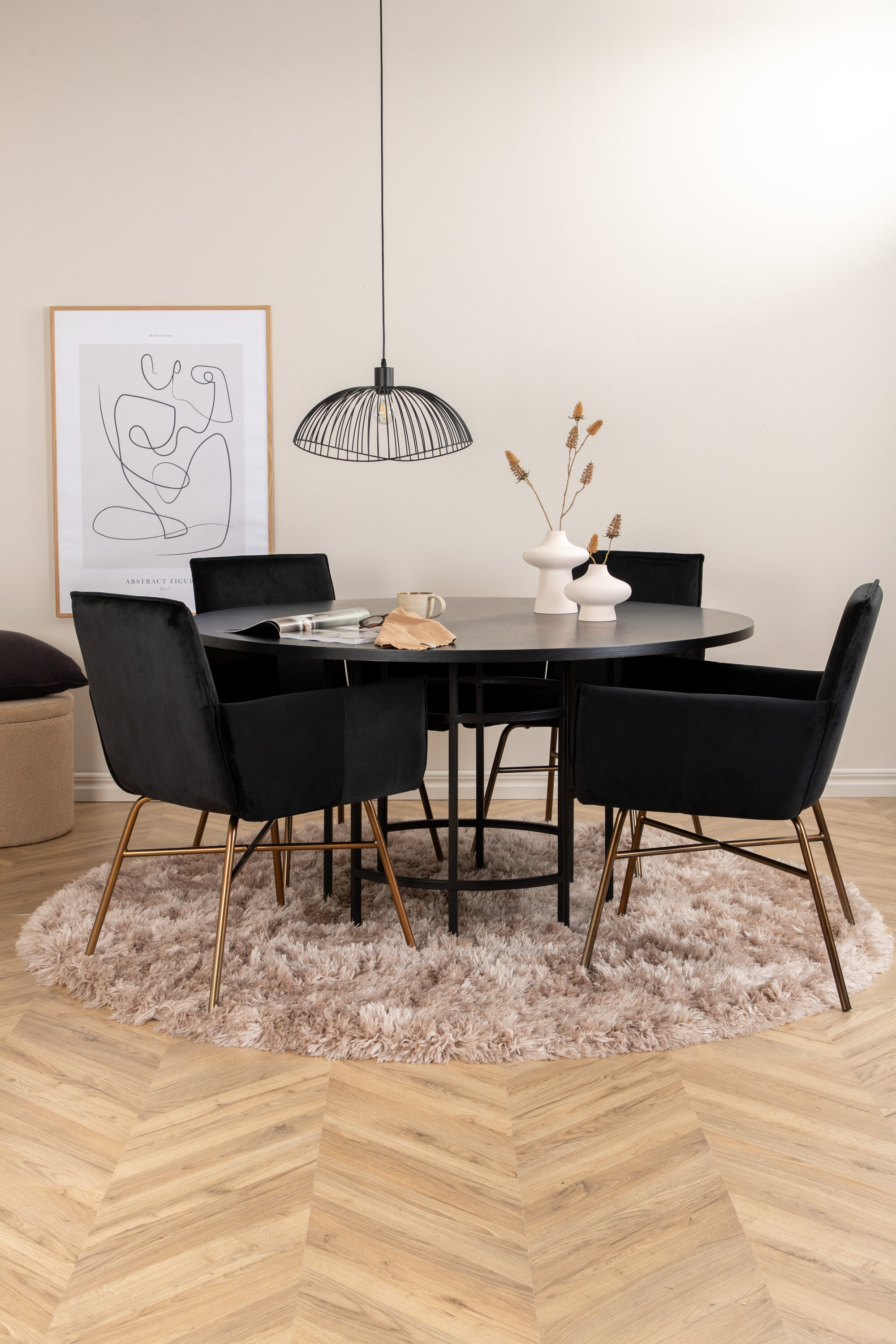 deLOHN Copenhagen, Petra Kör alakú étkezőgarnitúra