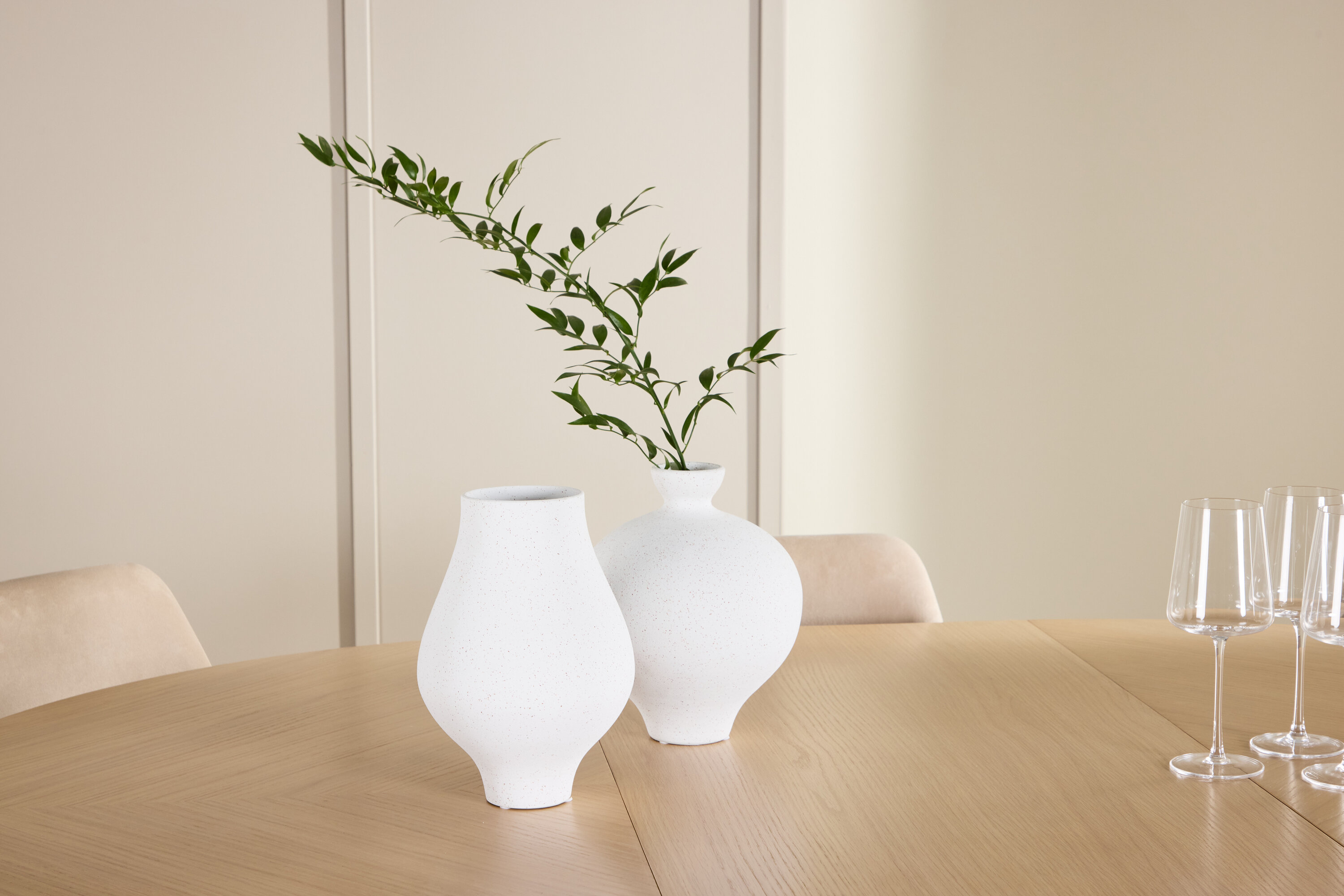 deLOHN Strada, Night Ovális étkezőgarnitúra