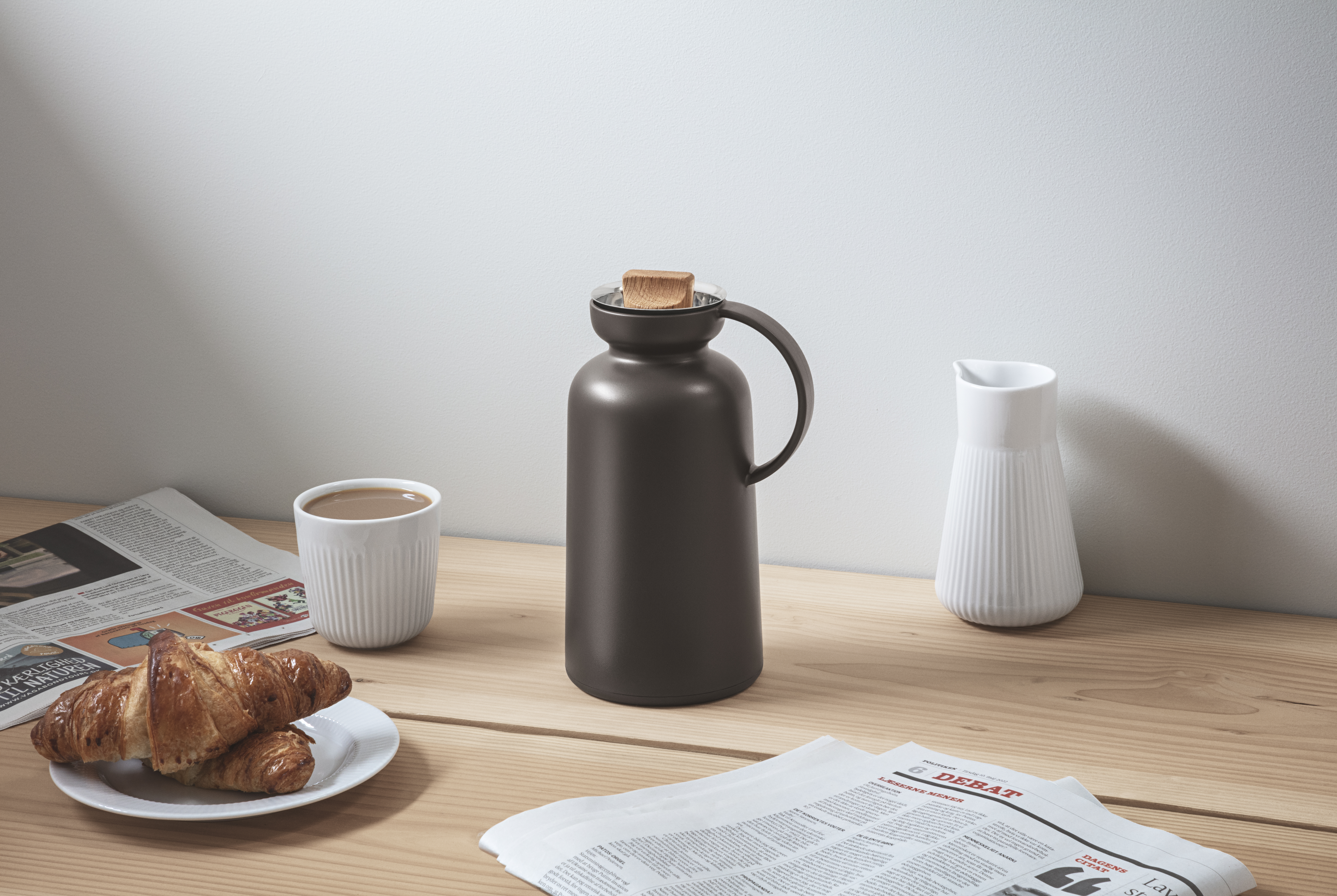 Silhouette vacuum jug - 1 liter - Chocolate