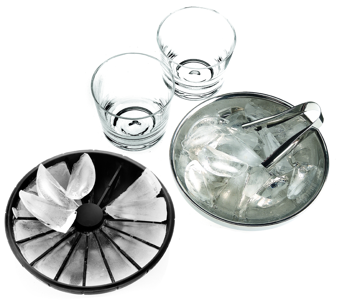 Ice cube cooler - With tong