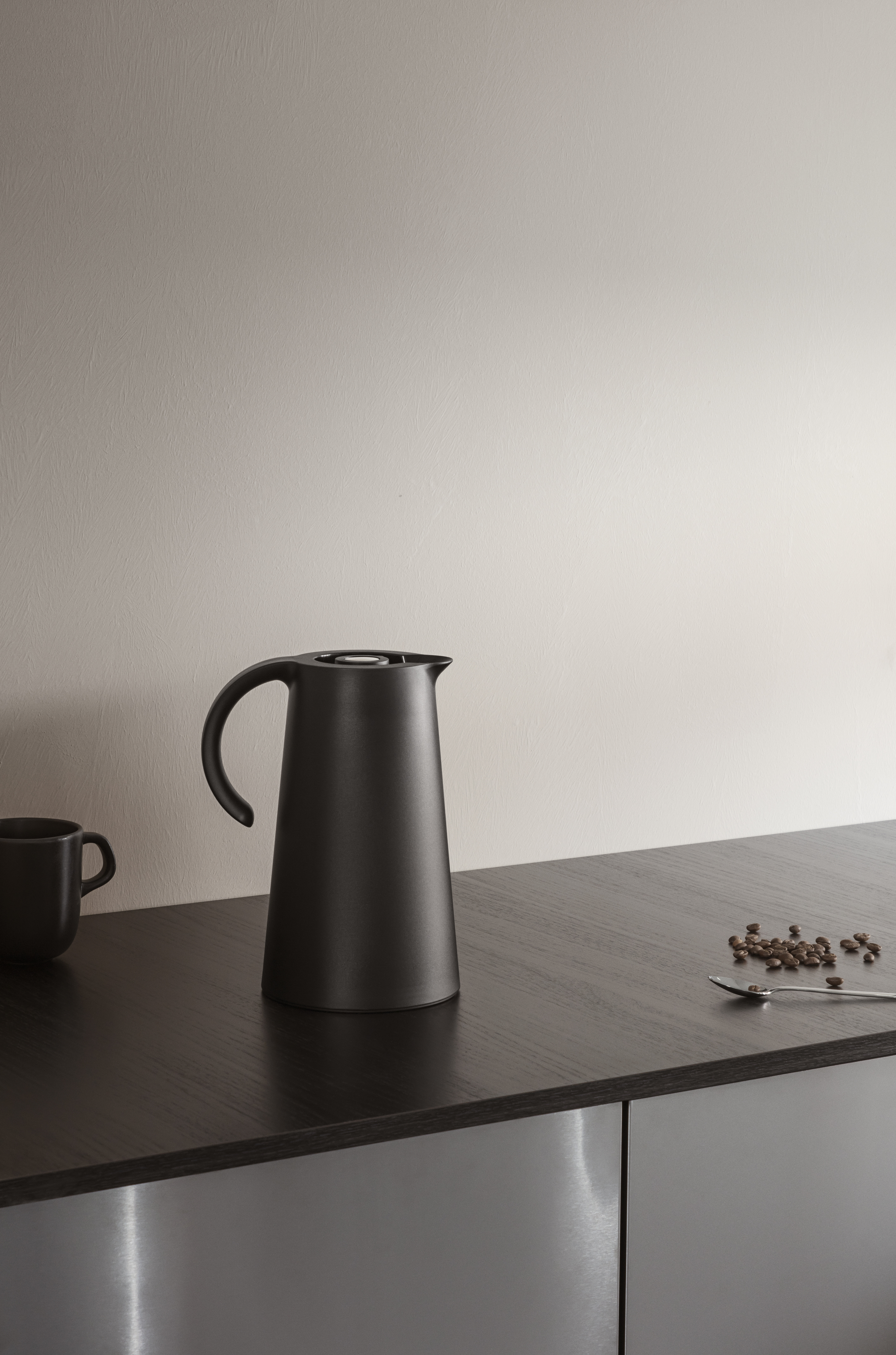 Rise vacuum jug - 1 liter - Black