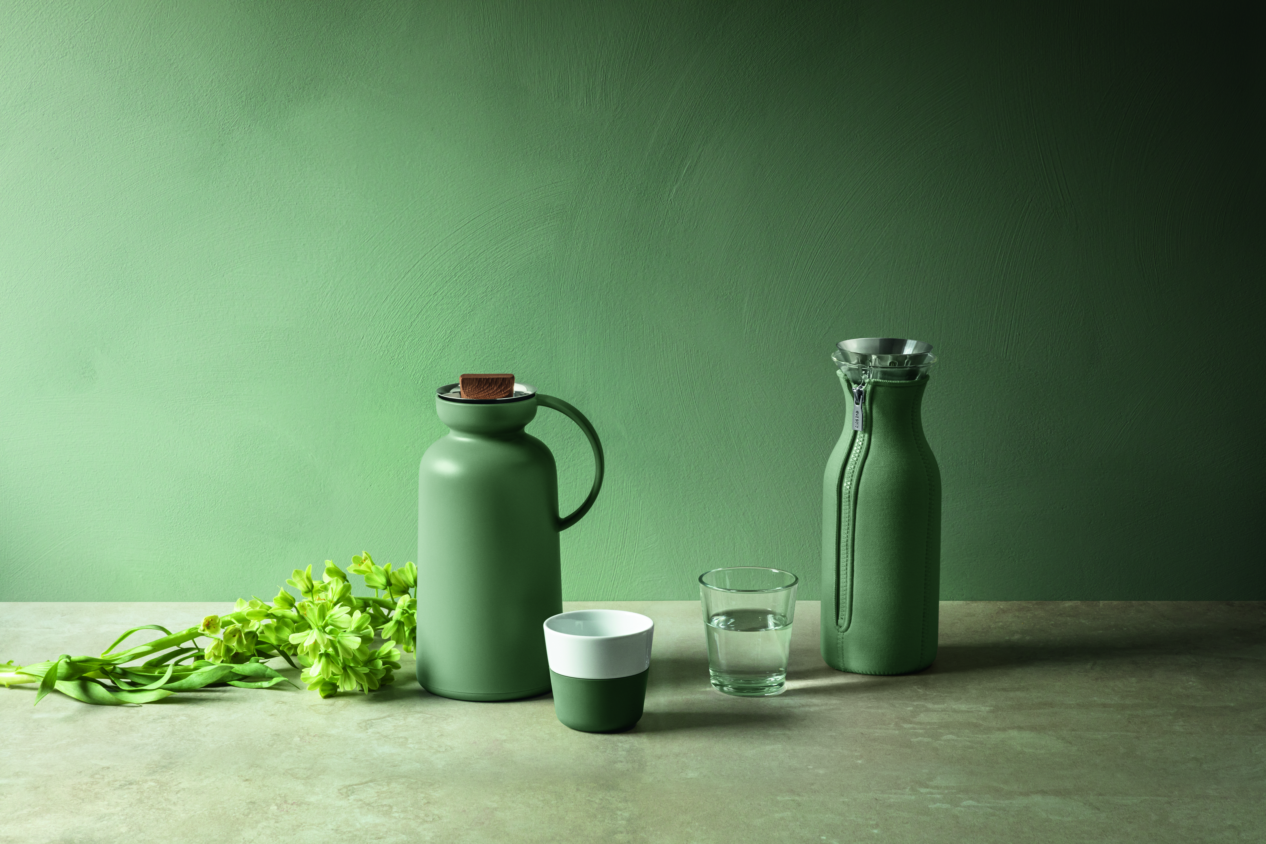 Silhouette vacuum jug - 1 liter - Cactus green