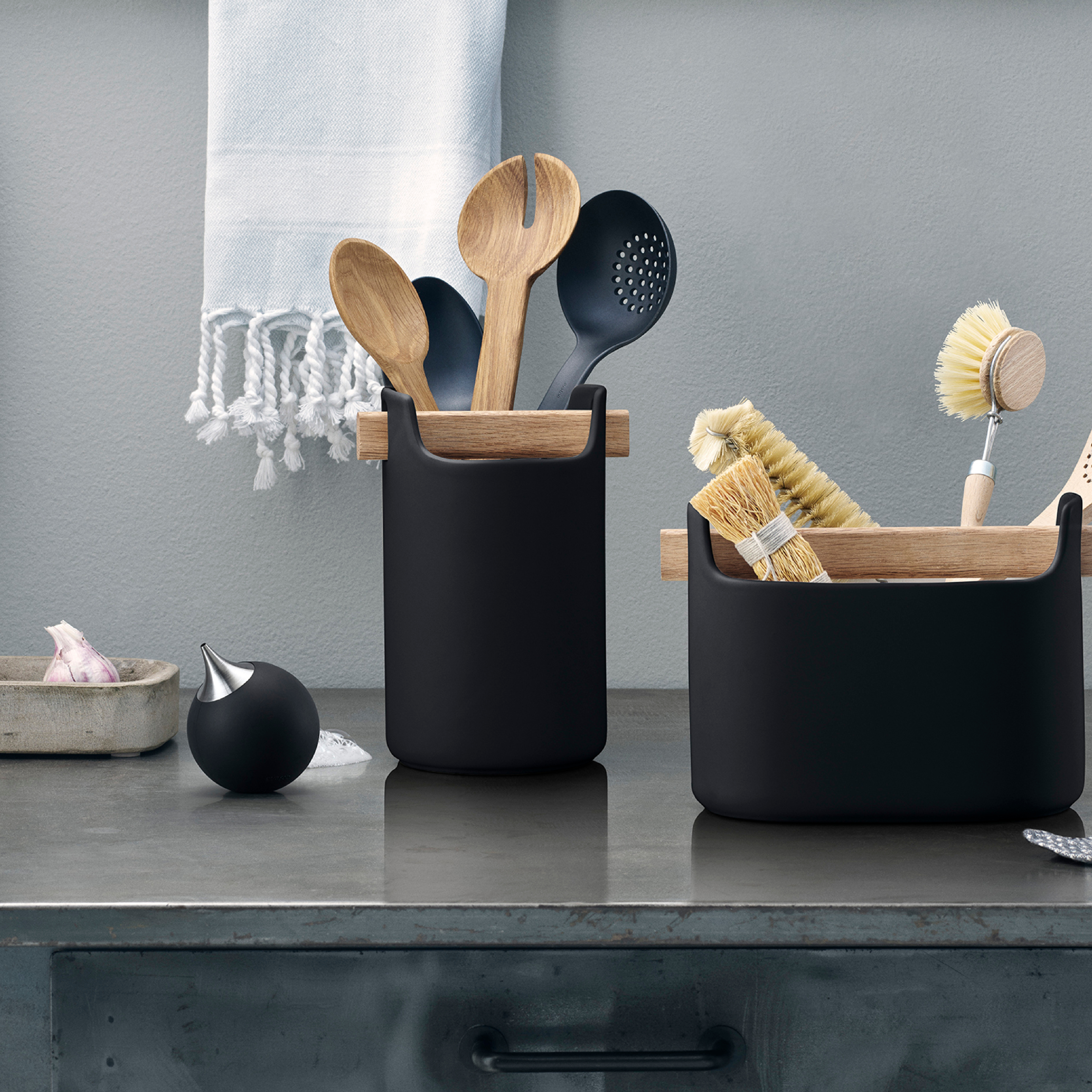 Soap dispenser - Silicone - Black