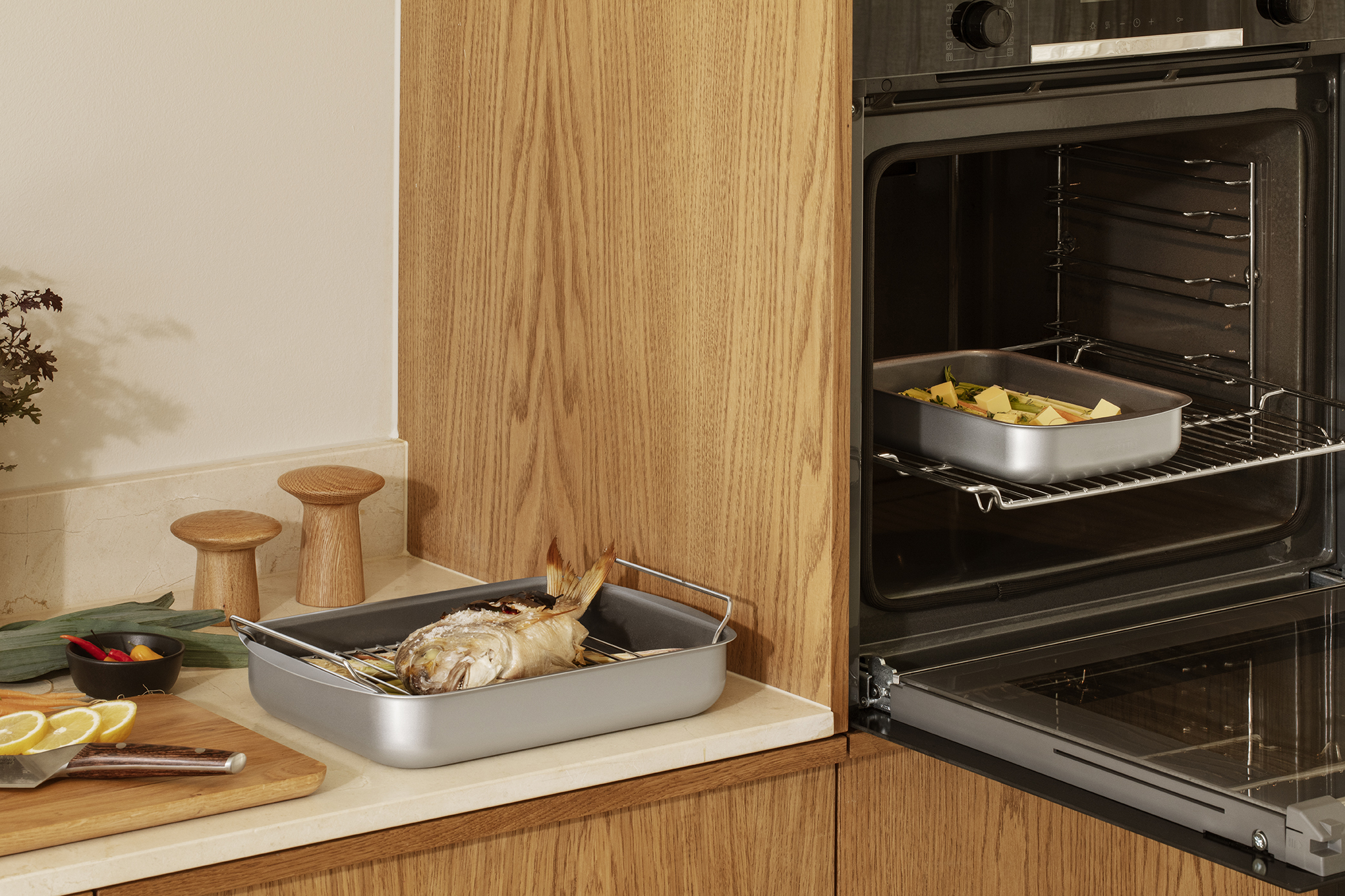 Professionell långpanna med galler - 26x19 cm - keramisk Slip-Let®-beläggning