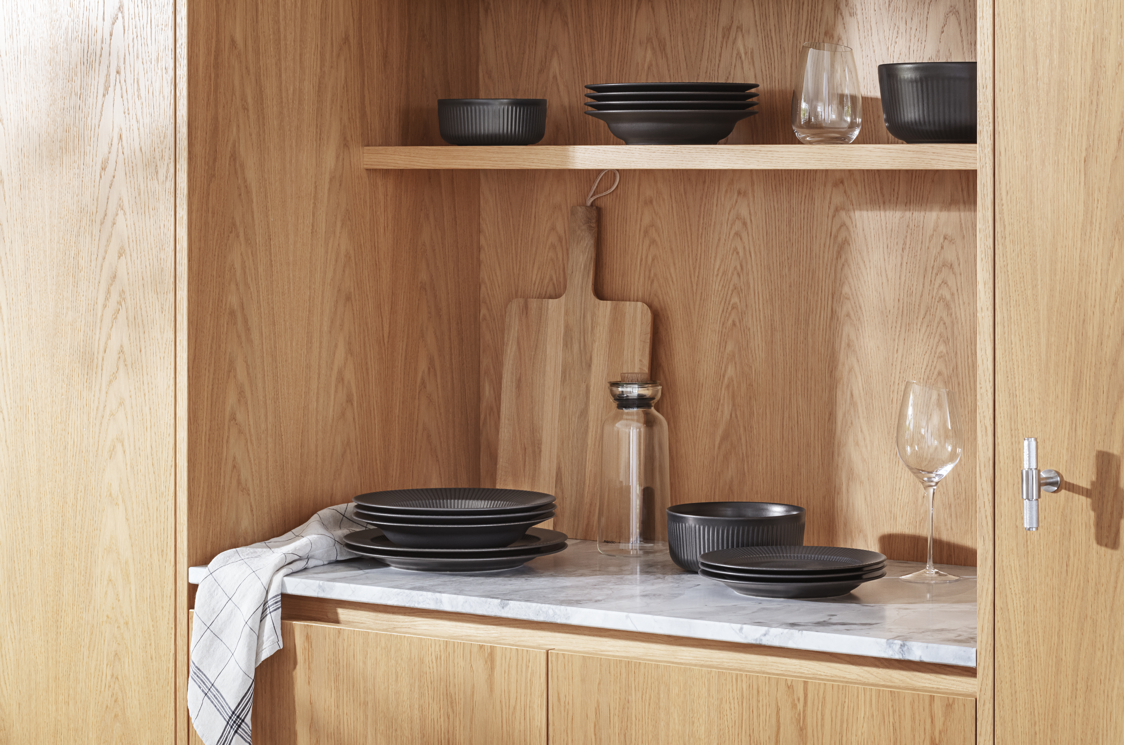 Legio Nova Black dyb tallerken - 25 cm