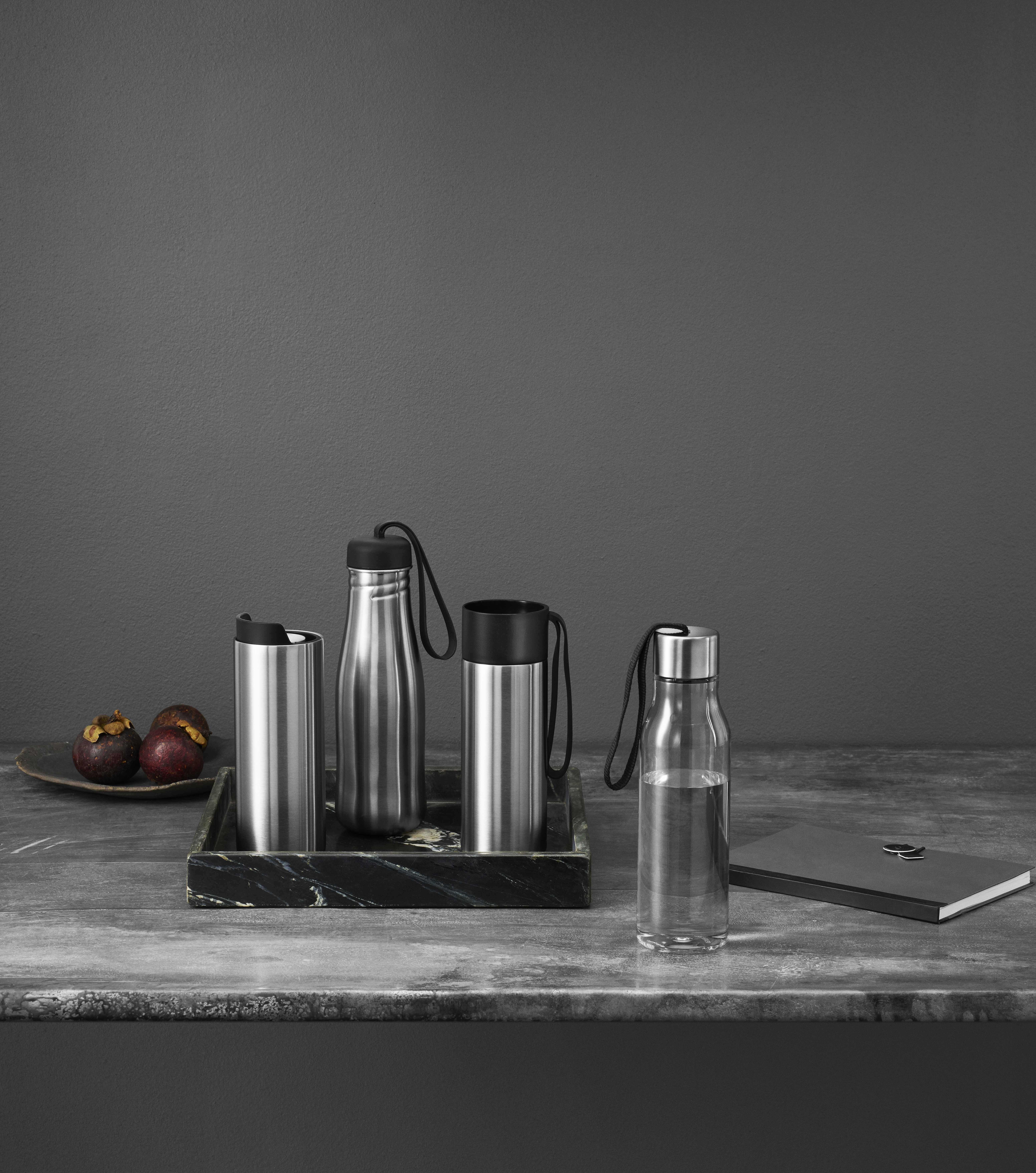 Active drinking bottle - 0.7 liters - Black