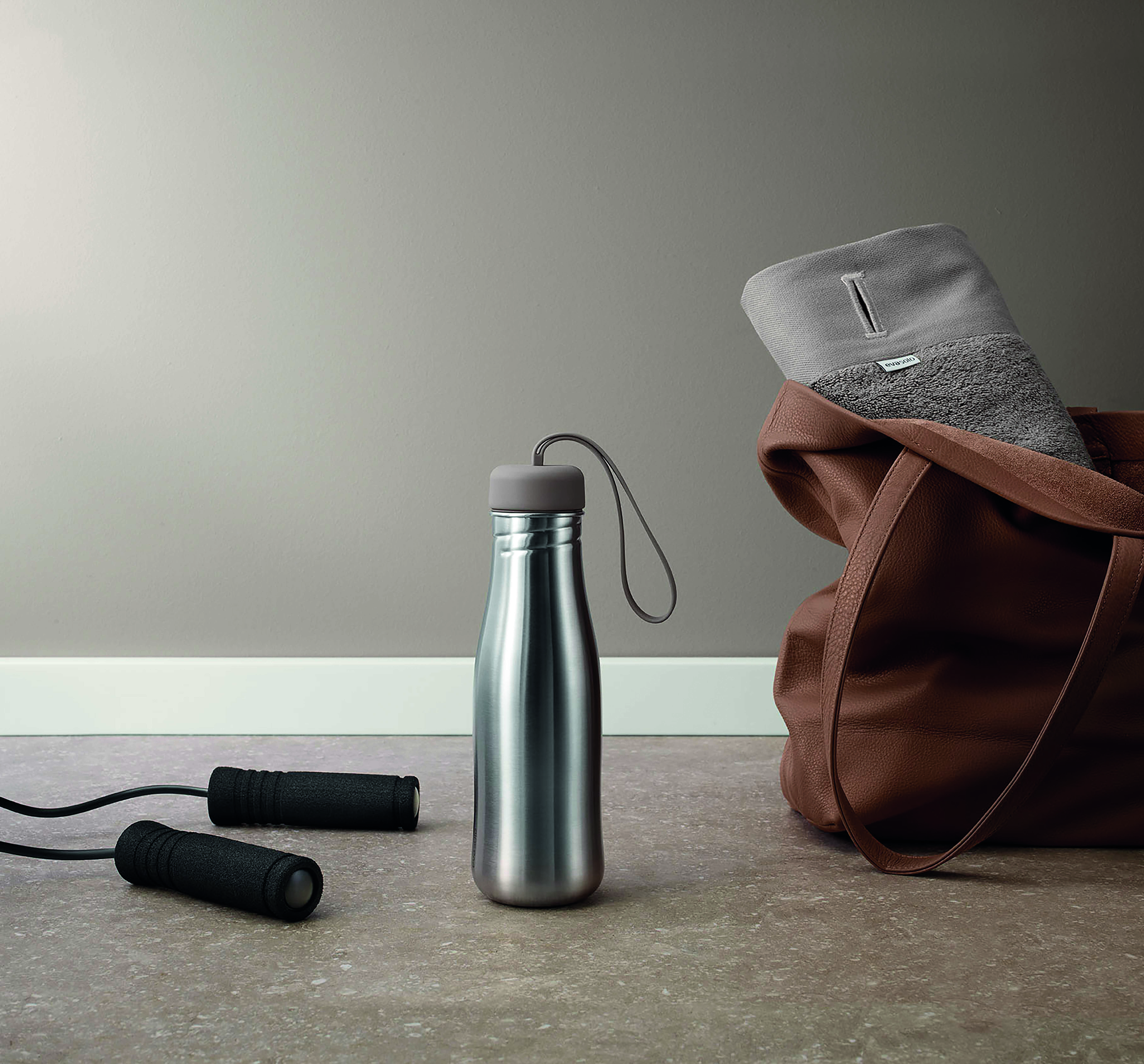 Active drinking bottle 0.7l Warm grey