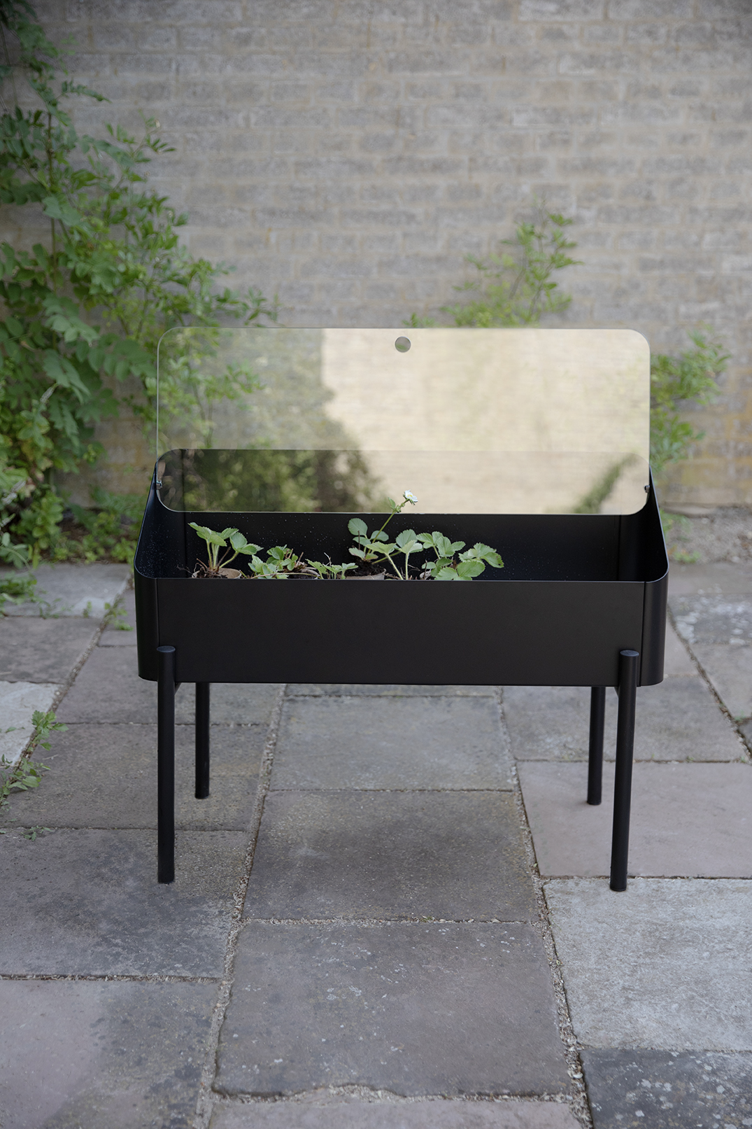 Simply Grow Spire Planter