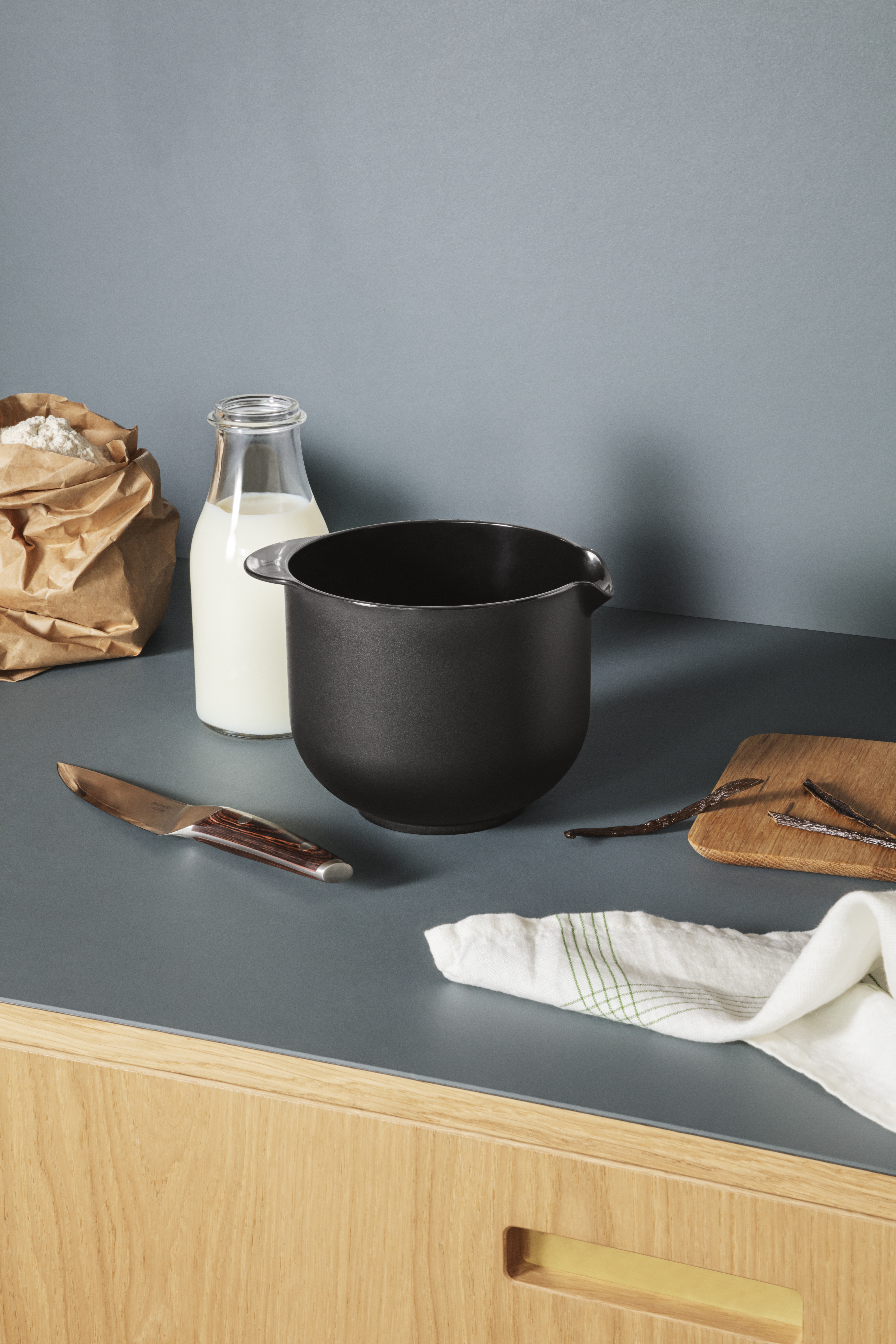 Eva bakebolle - 1,5 l - Black