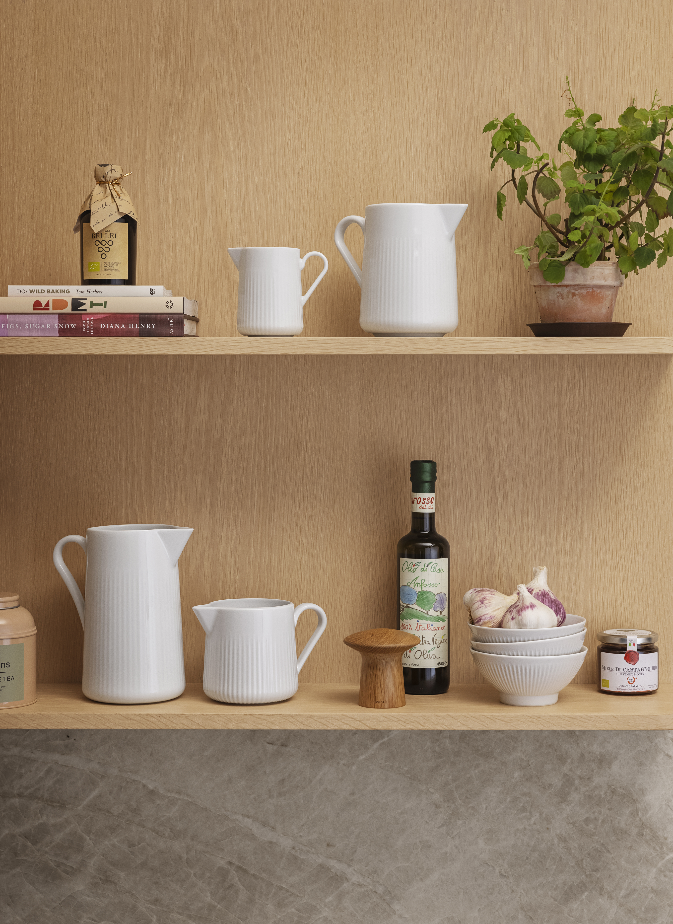 Legio Nova Jug with handle - 0.33 litres