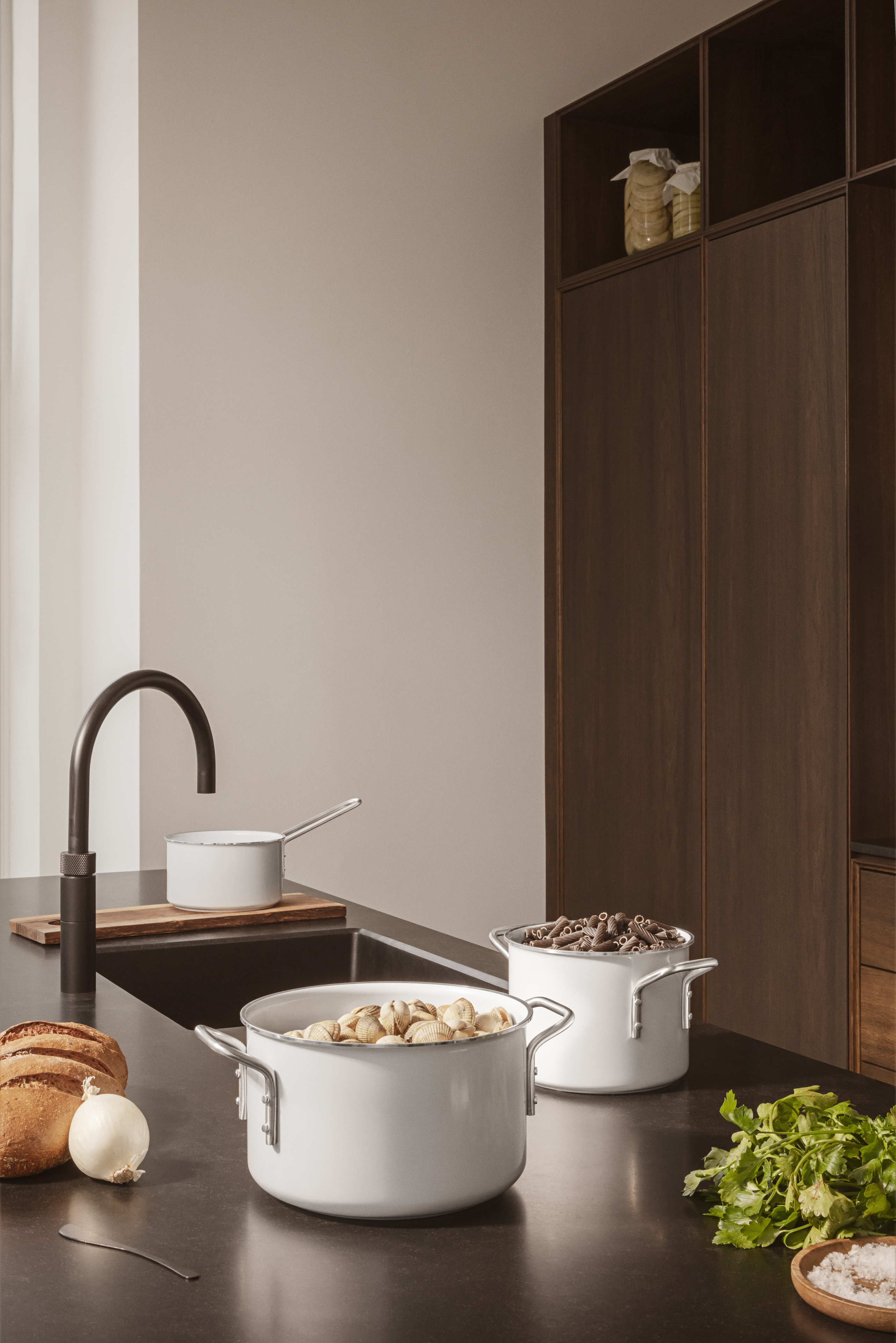 White Line Pot 2.5 L 16 cm ceramic Slip-Let® coating