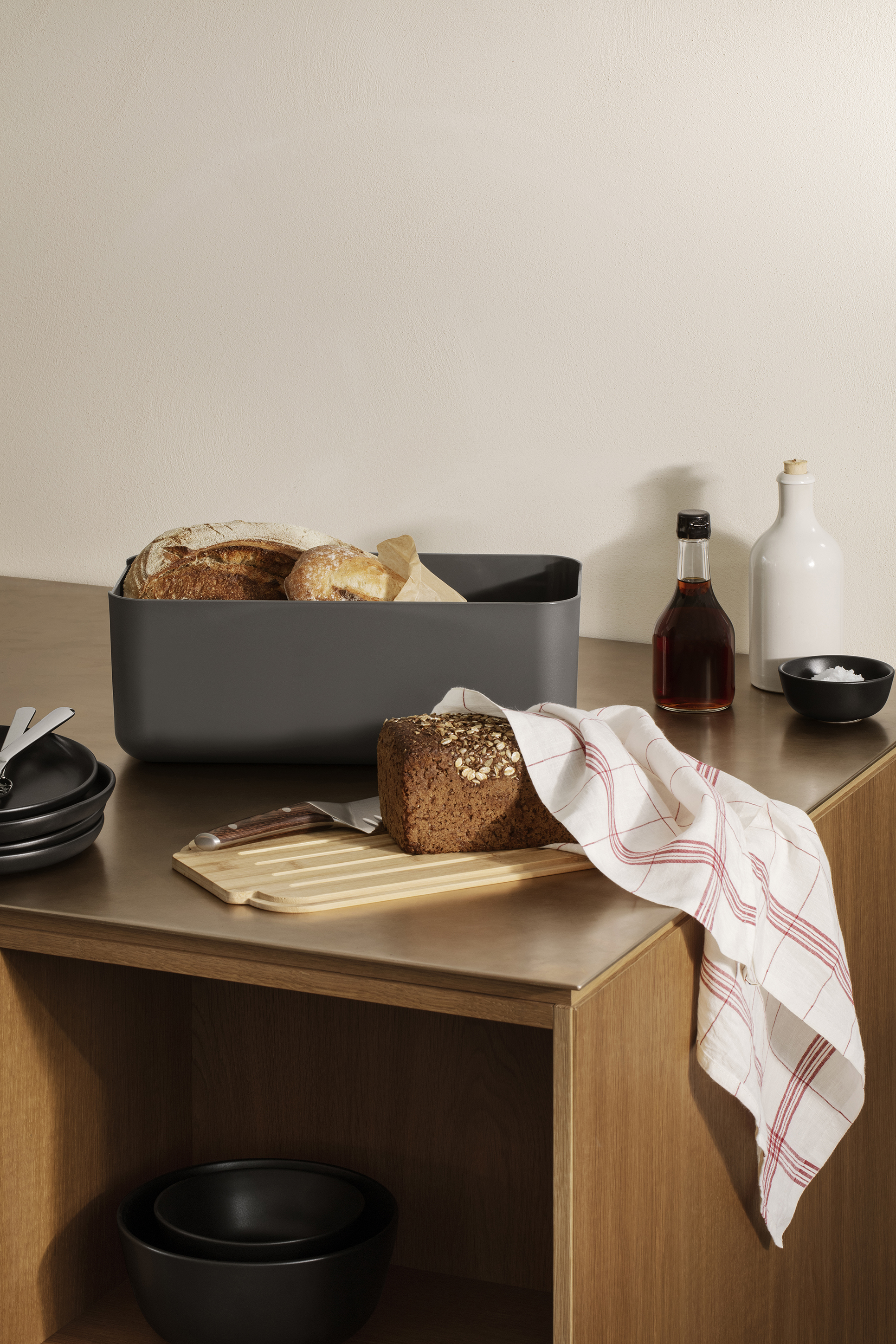Bread bin - 9 litres - Elephant grey