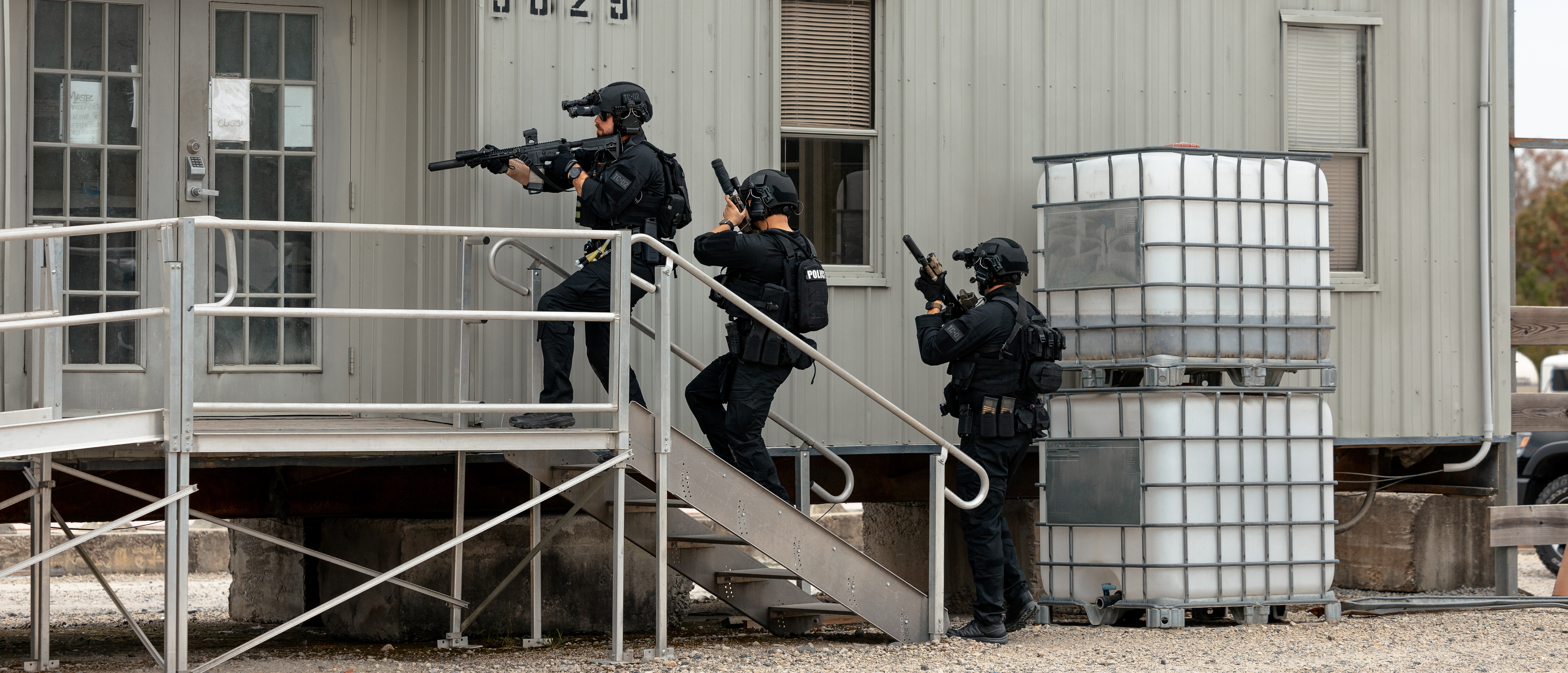 SWAT Team Training in Vanquish RS Plate Carrier