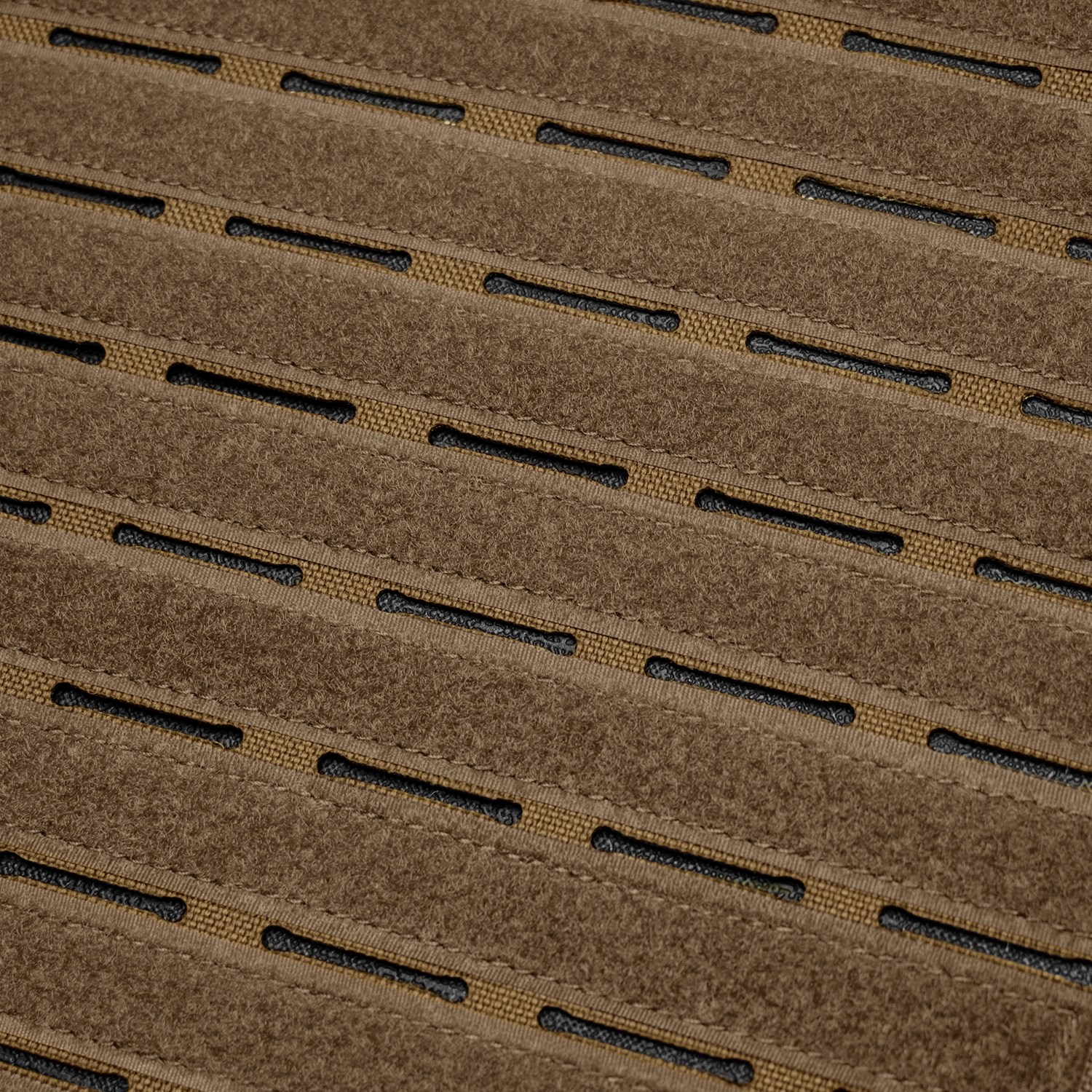 Image of a close up of the shoulder pad attachment to the plate carrier body