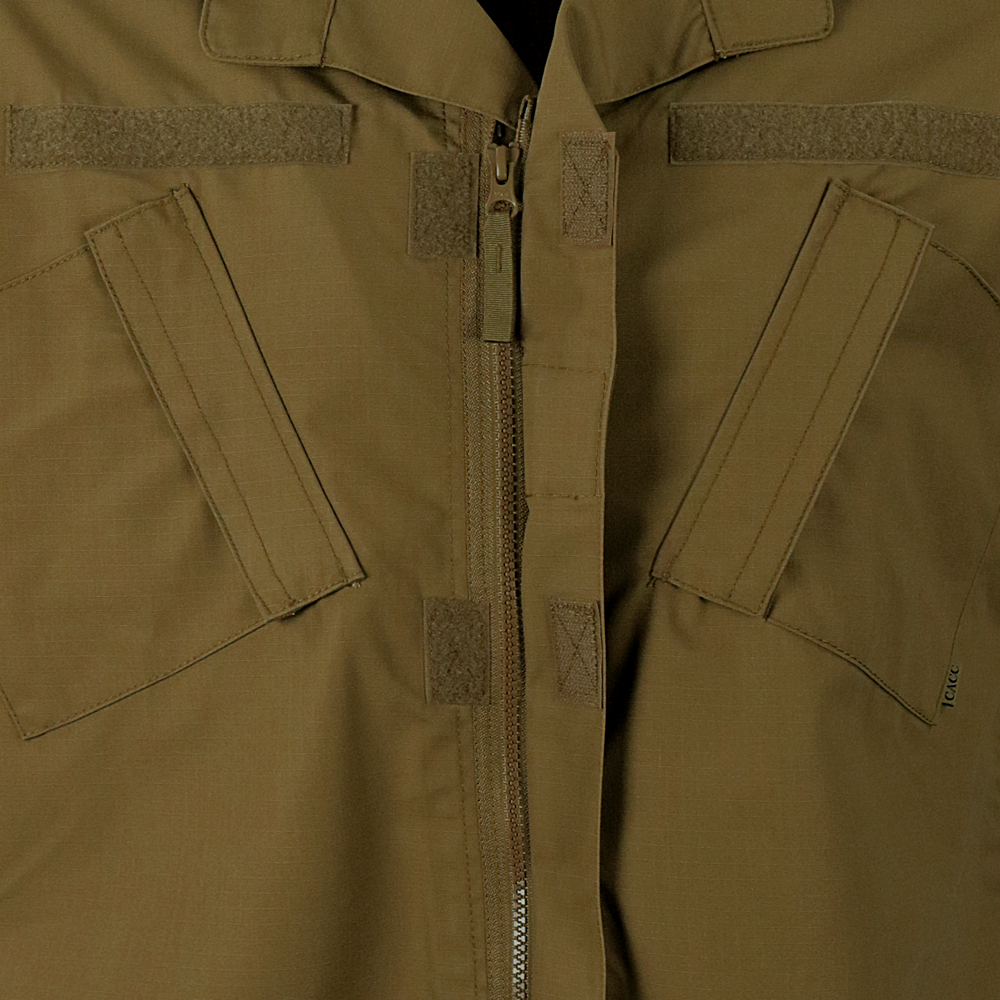 image of the zipper and the zipper cover for the class c coat