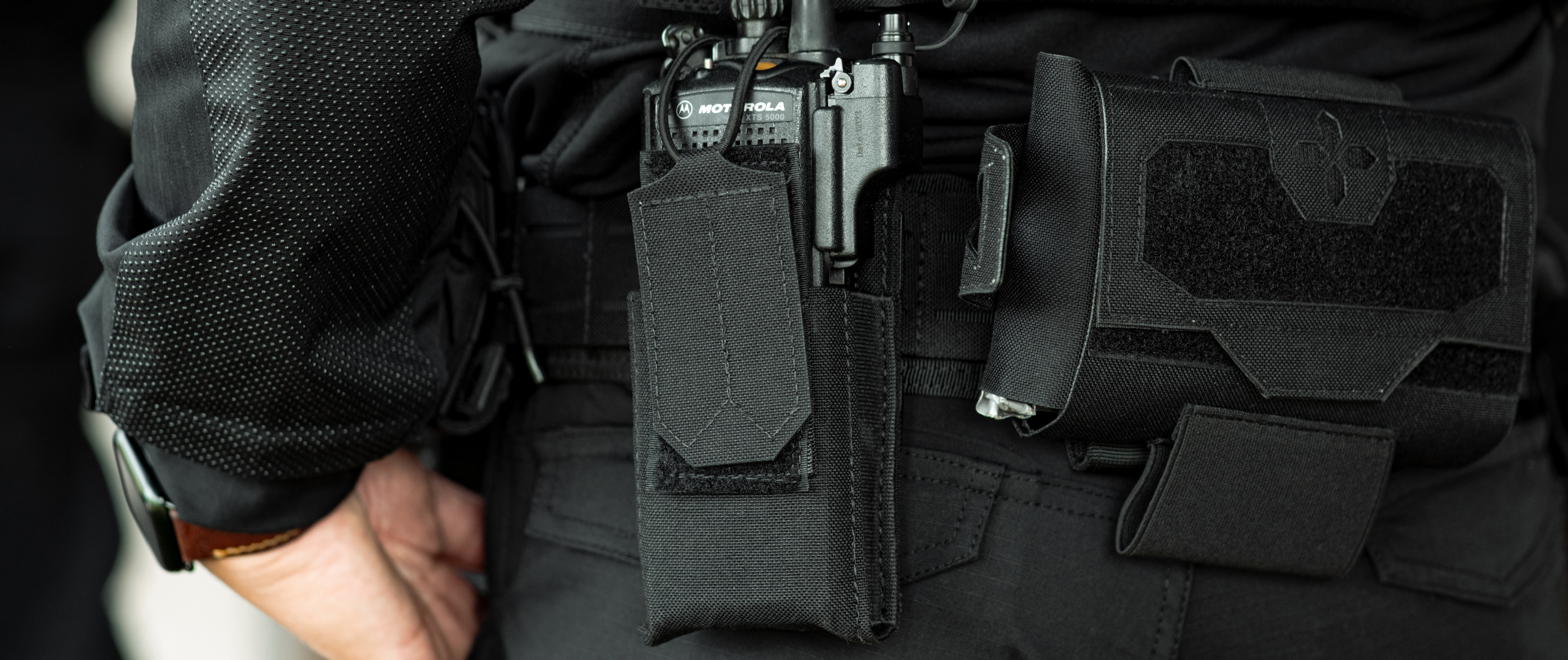 Radio pouch shown on a LCS Gun Belt