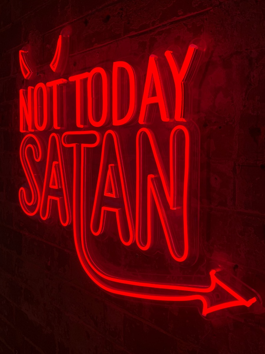 LED Wandneon - Not Today Satan