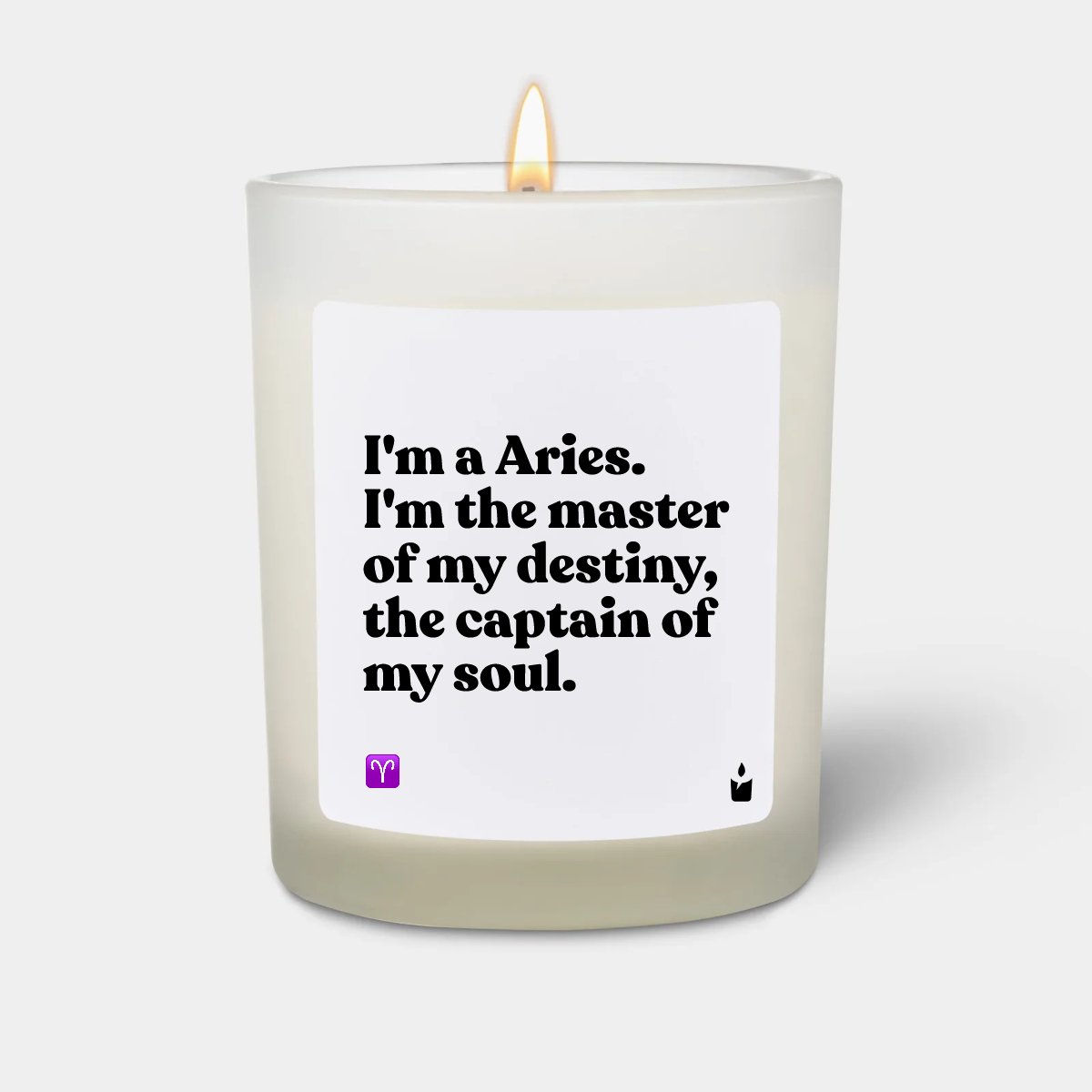 Duftkerze Weiss Woody I'm a Aries. I'm the master of my destiny, the captain of my soul.