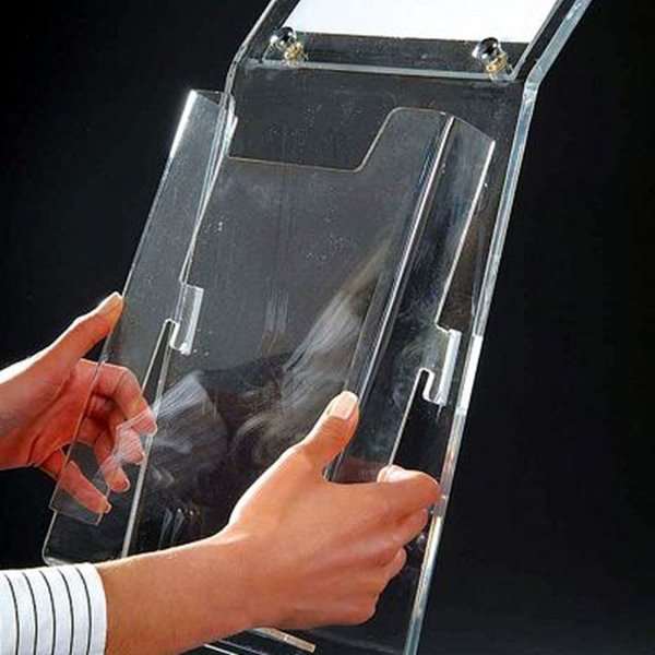 DSI Akryl Infostander med brochureholder vertikal - A4 - 21x29.7 cm, Model 802