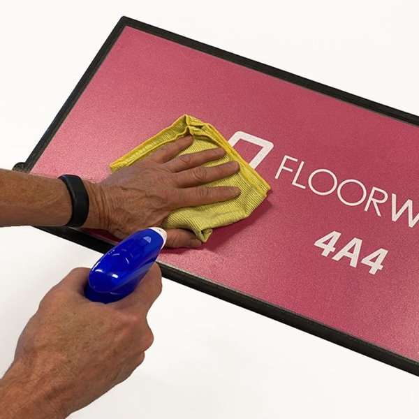 DSI Windo Display, plakatholder til gulv - 4 x A4, Model 114