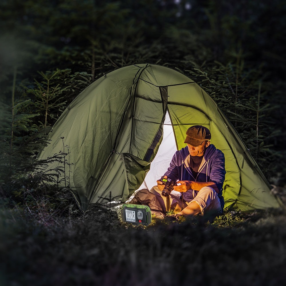 10W LED Proiettore Ricaricabile SAMSUNG Chip USB + SOS Funzione IP44 6400K