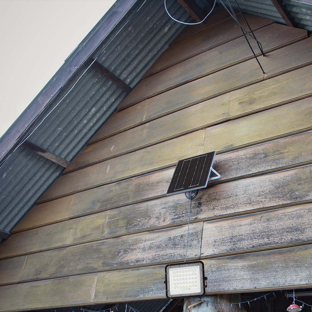 Faro LED con Telecomando e Pannello Solare Colore Nero