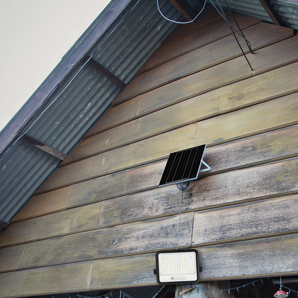 200W LED Solar Floodlight 2000K-8000K Black Body Battery Indicator