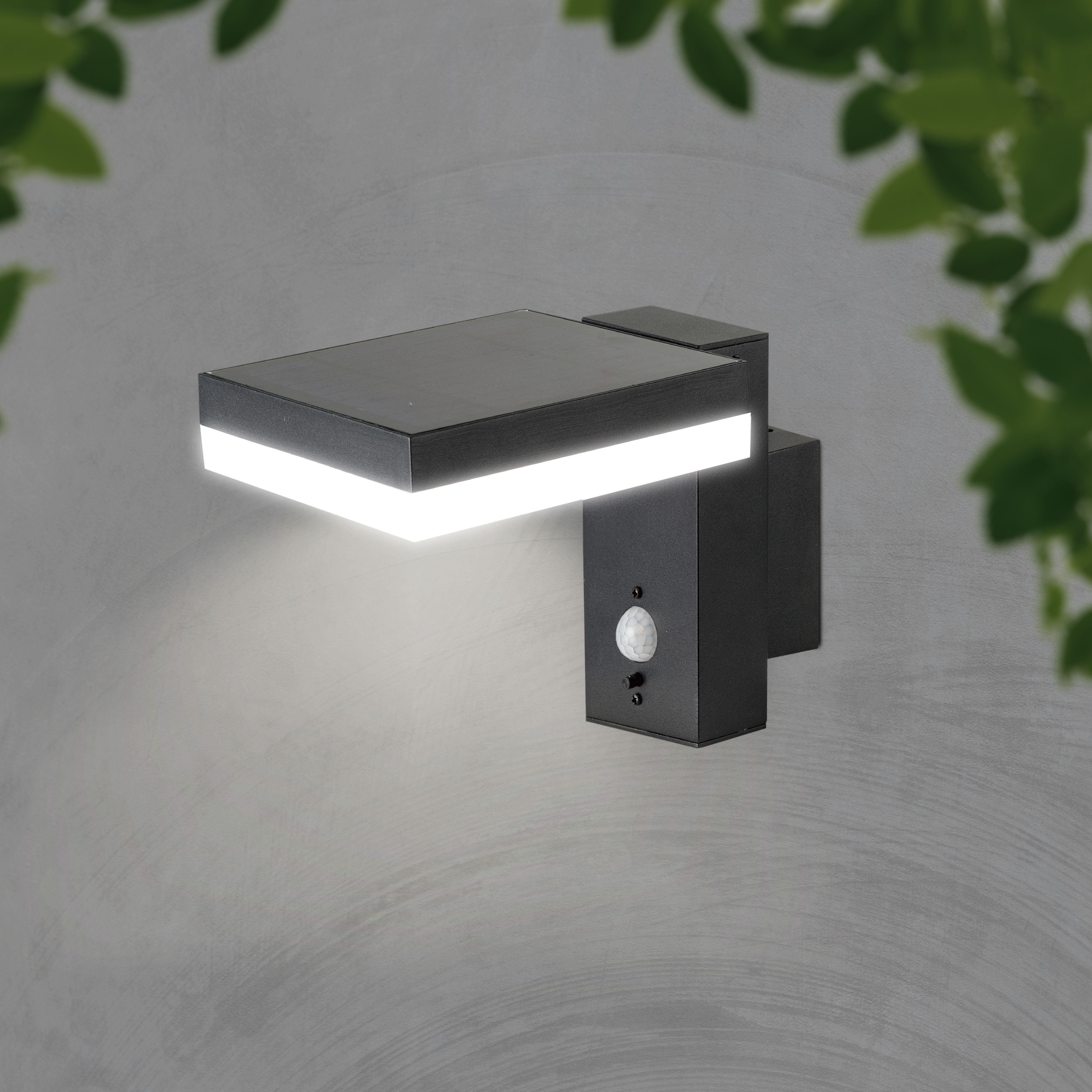 Lampada LED da Muro Rettangolare 5.5W con Pannello Solare e Sensore PIR Corpo Nero 3000K IP44